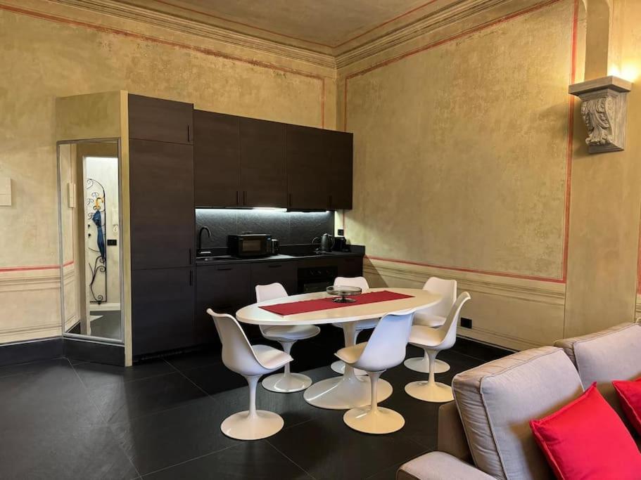 Next To The Cathedral Duomo Appartement Florence