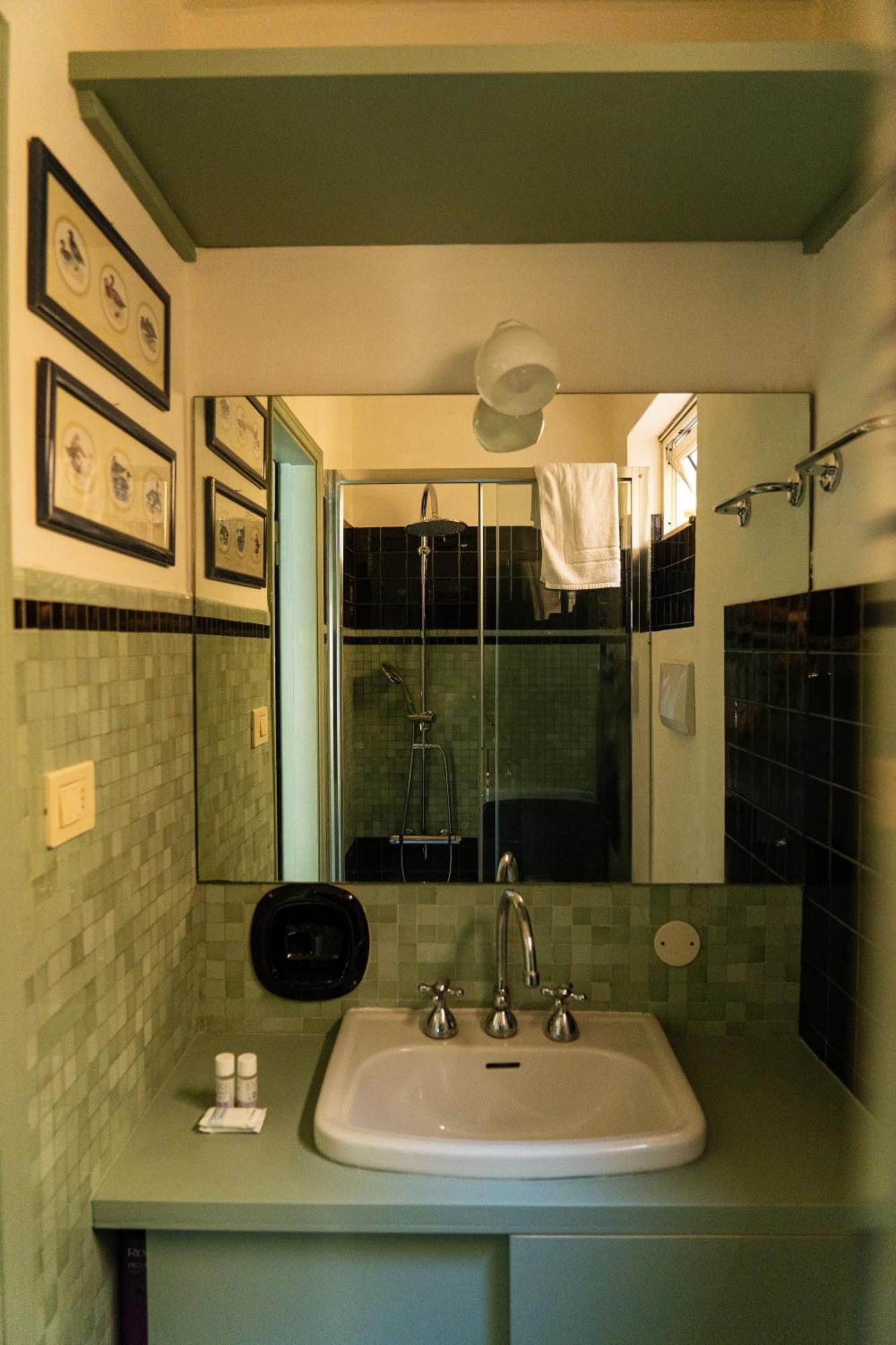 Friendly & Small 1-br With Beautiful Terrace Florença