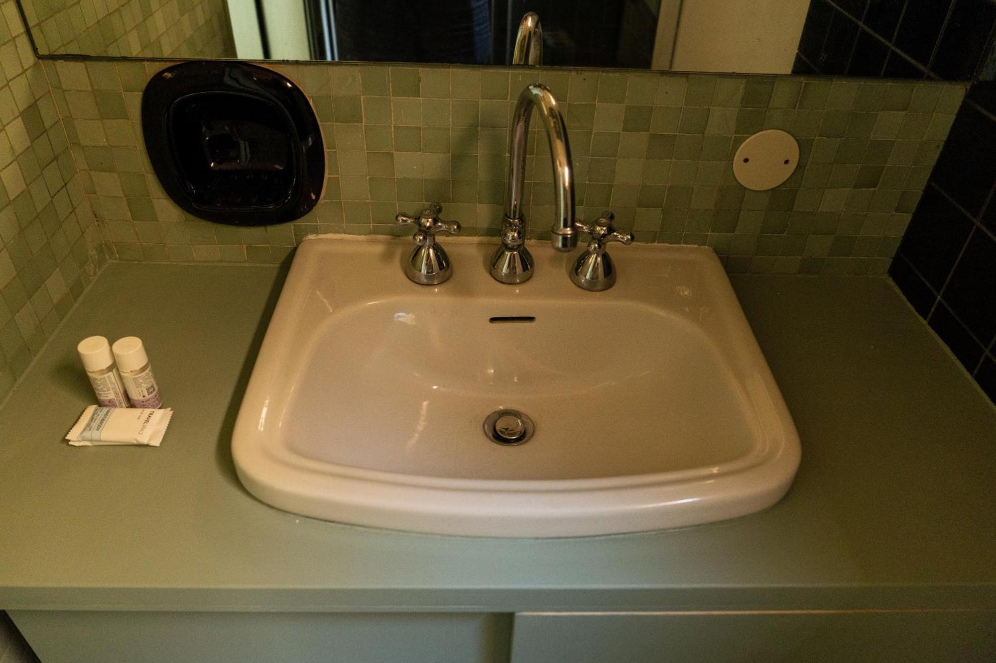 Friendly & Small 1-br With Beautiful Terrace Apartamento