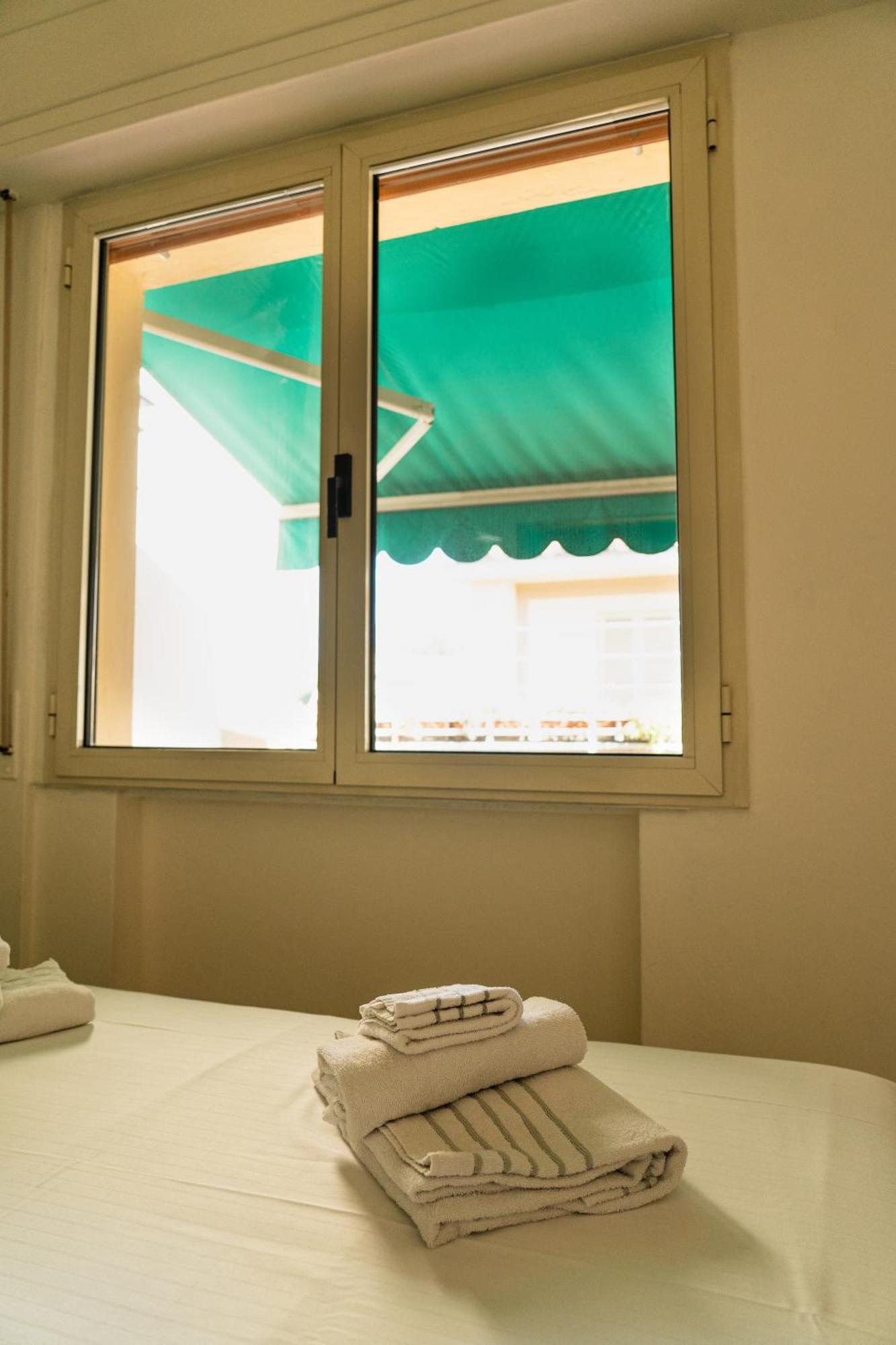Friendly & Small 1-br With Beautiful Terrace * Florença