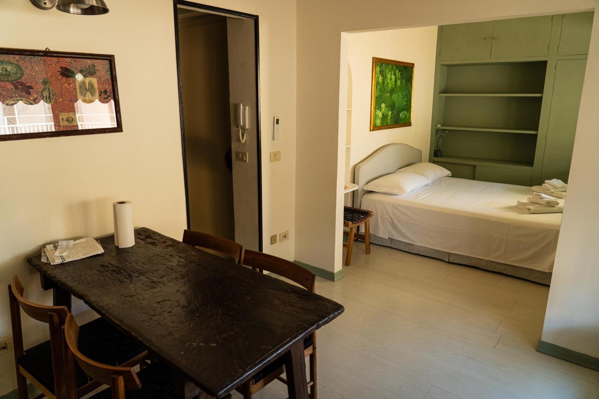 Friendly & Small 1-br With Beautiful Terrace Apartamento