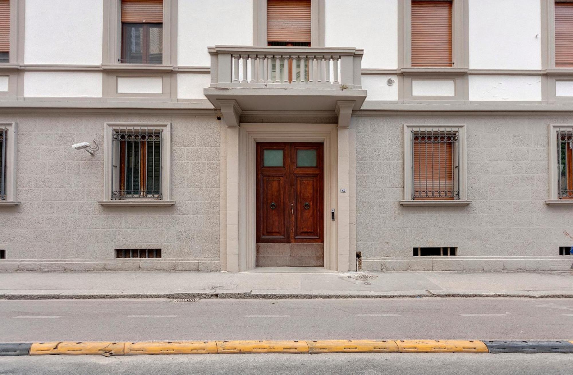 Apartment Cavour By Mamo Florence