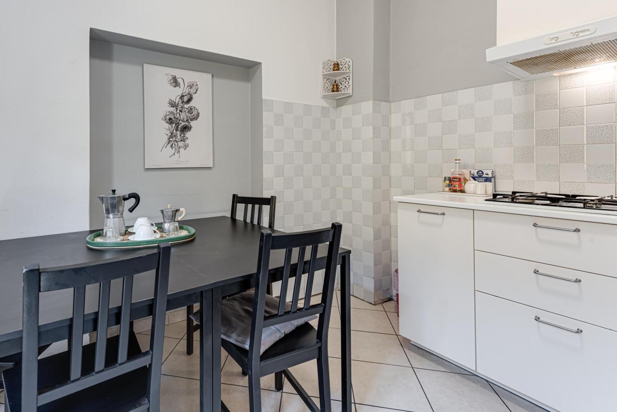 Green Flat, Via Guelfa