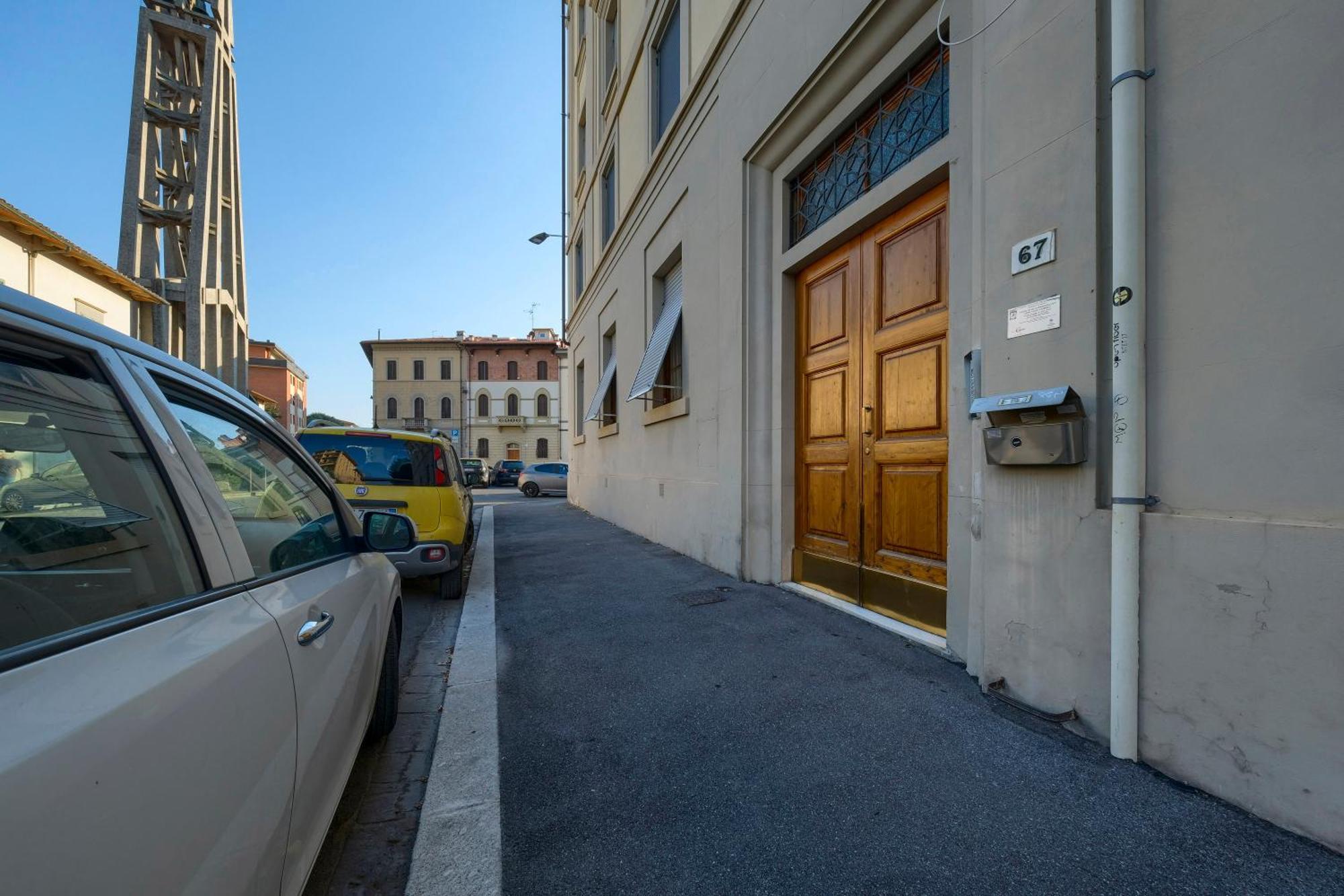 Appartement Con 2 Bagni, Ac E Wifi A Due Passi Dalla Stazione E Dal Centro Storico *