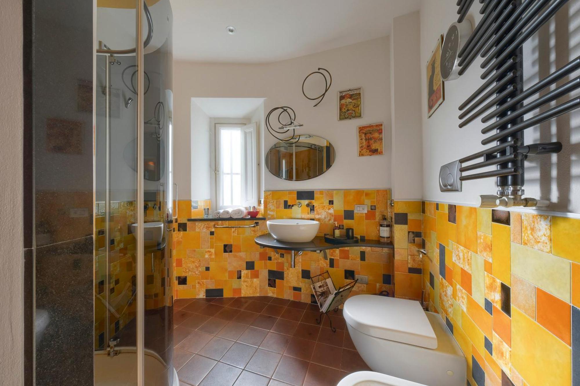 Con 2 Bagni, Ac E Wifi A Due Passi Dalla Stazione E Dal Centro Storico Appartement