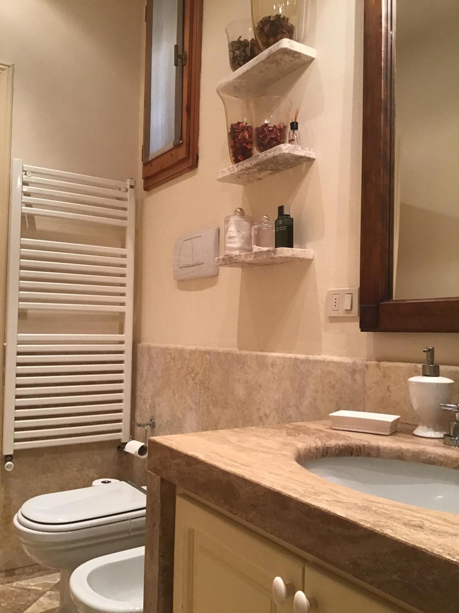 Casa Allegri, Nel Cuore Di Appartement