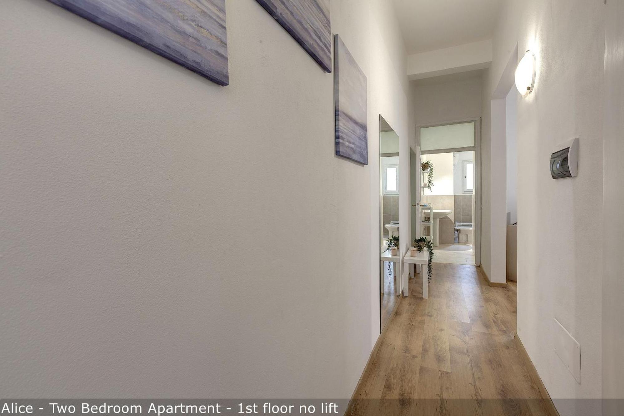 Apartment Alice & Ellen By Mamo Florenz