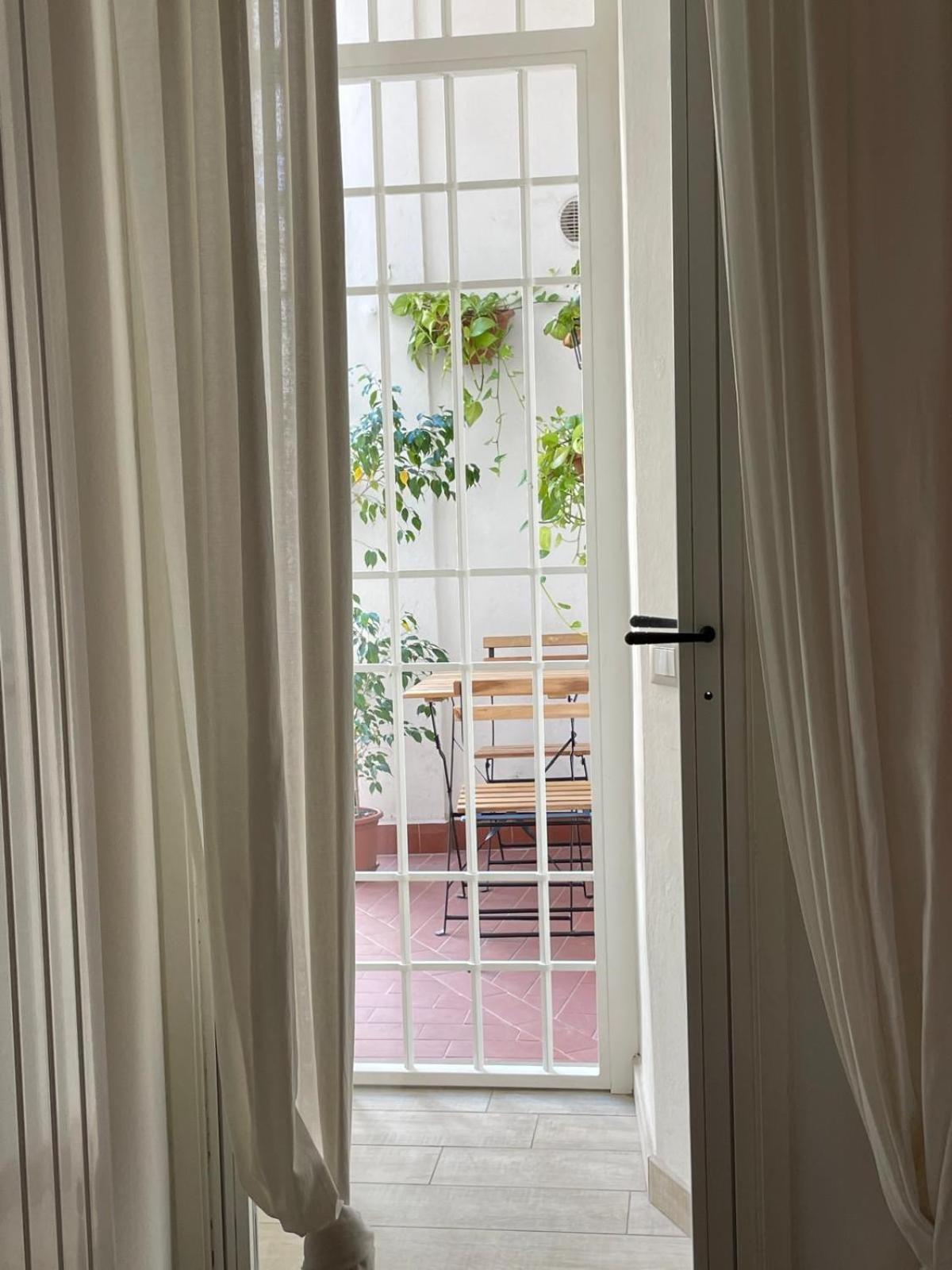 San Frediano Apartment *