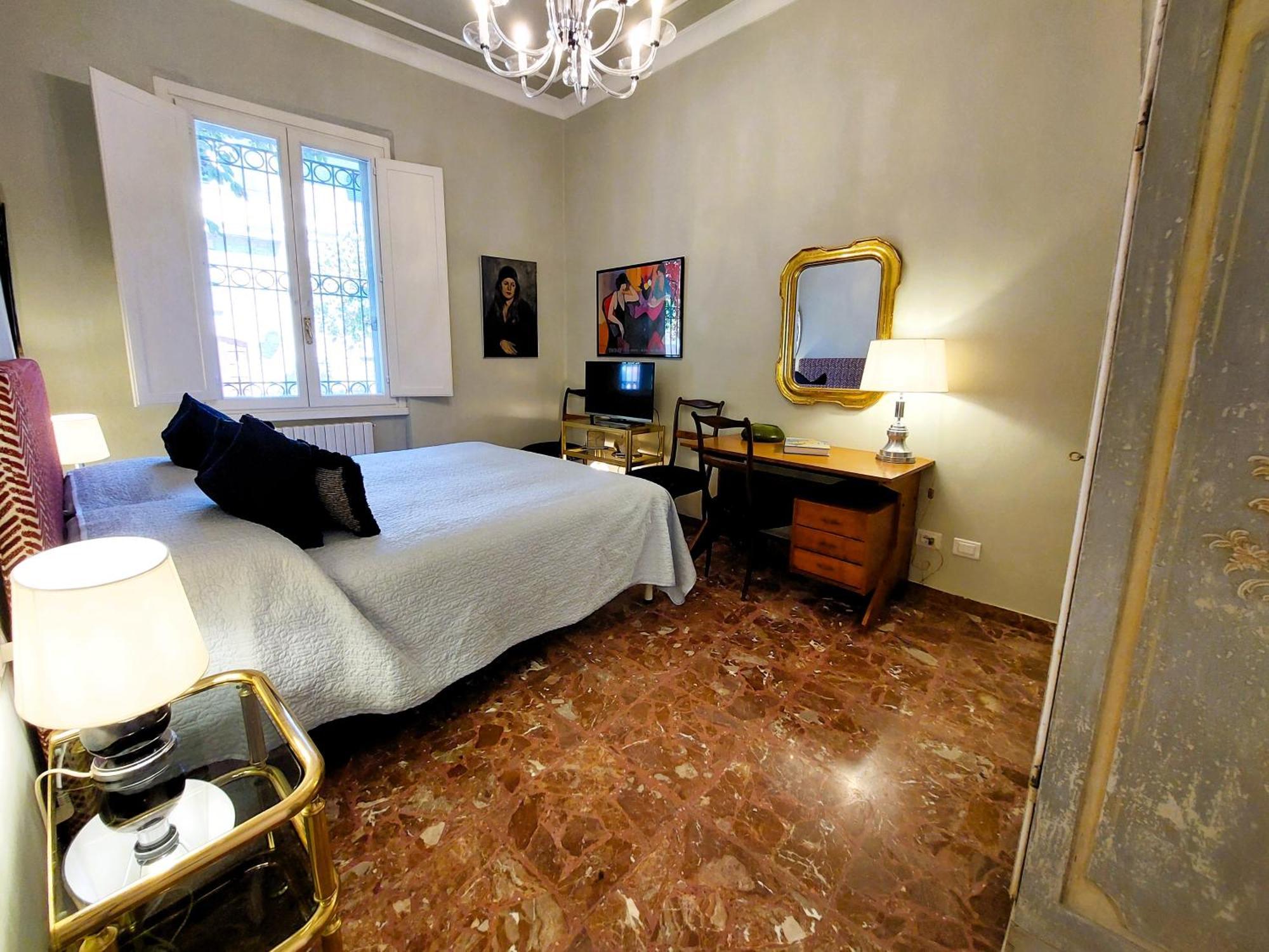 Apartment Greenhouse Florence