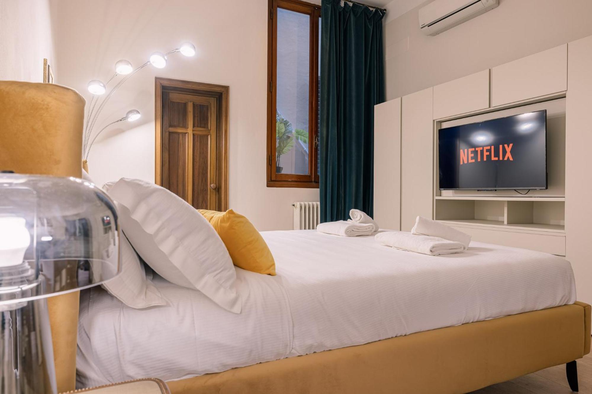 Appartement Accademia Luxury Art Florence