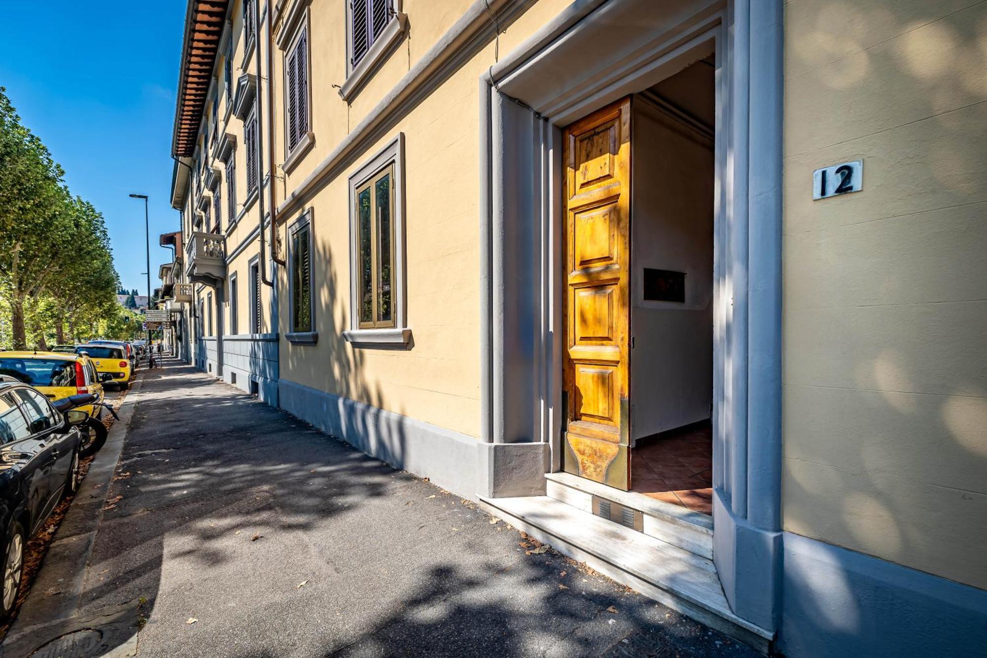 Apartment Yd Aleardi Luminous And Comfy *