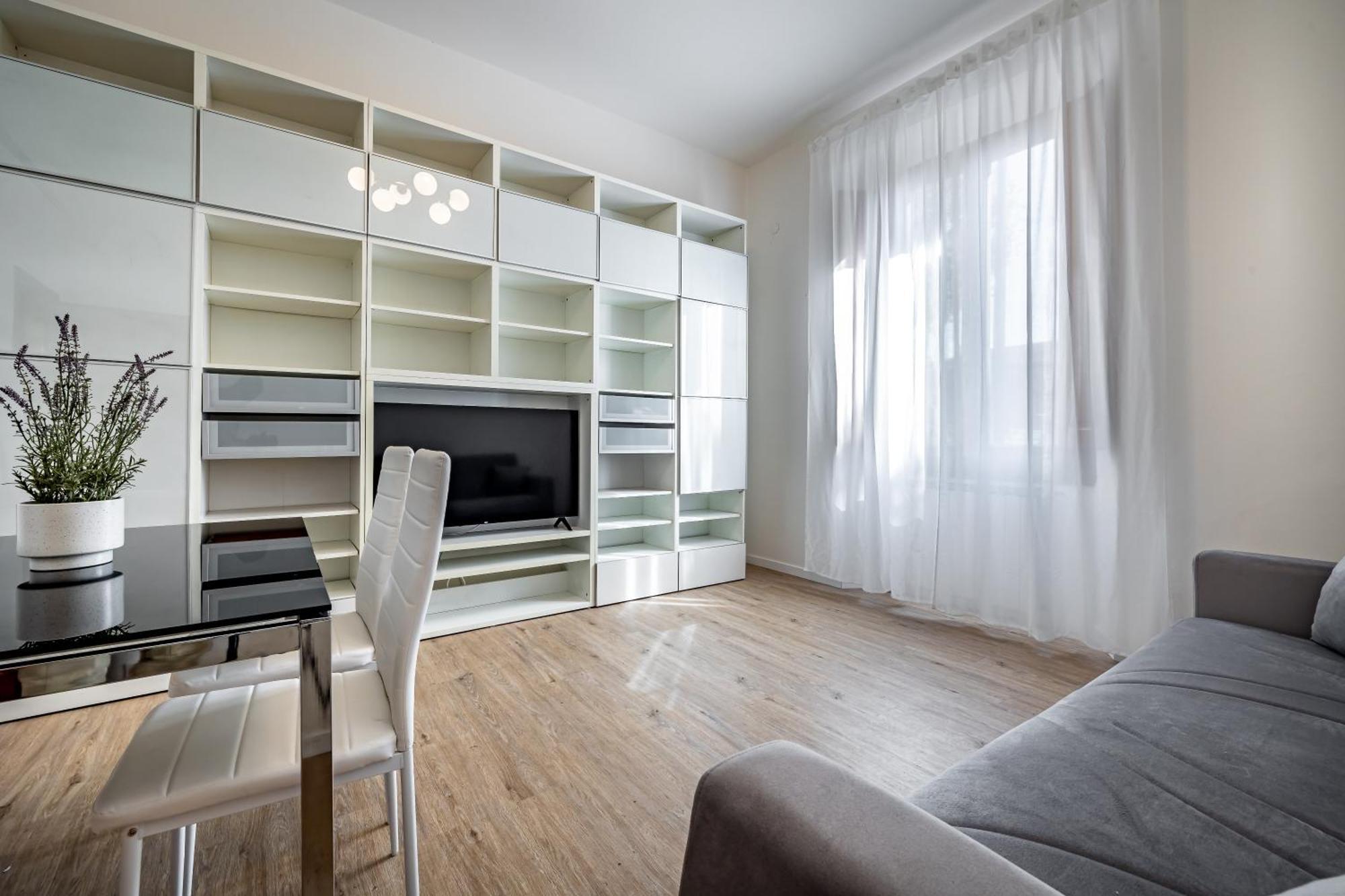 Yd Aleardi Luminous And Comfy *