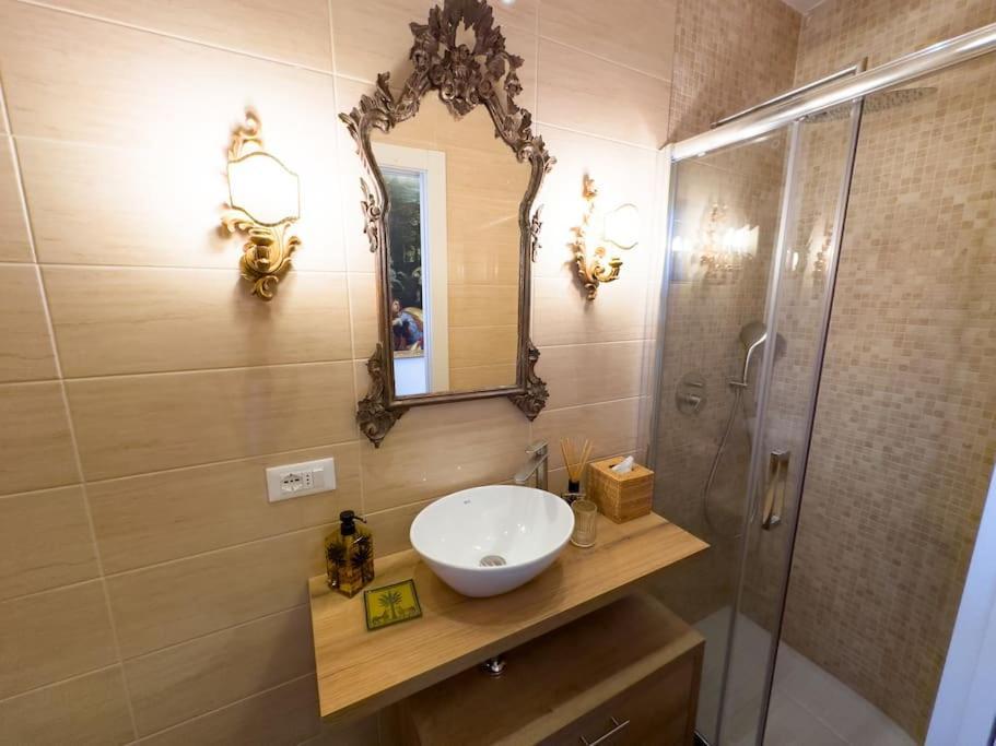 Santa Caterina Palace In Florence-3 Bedroom *