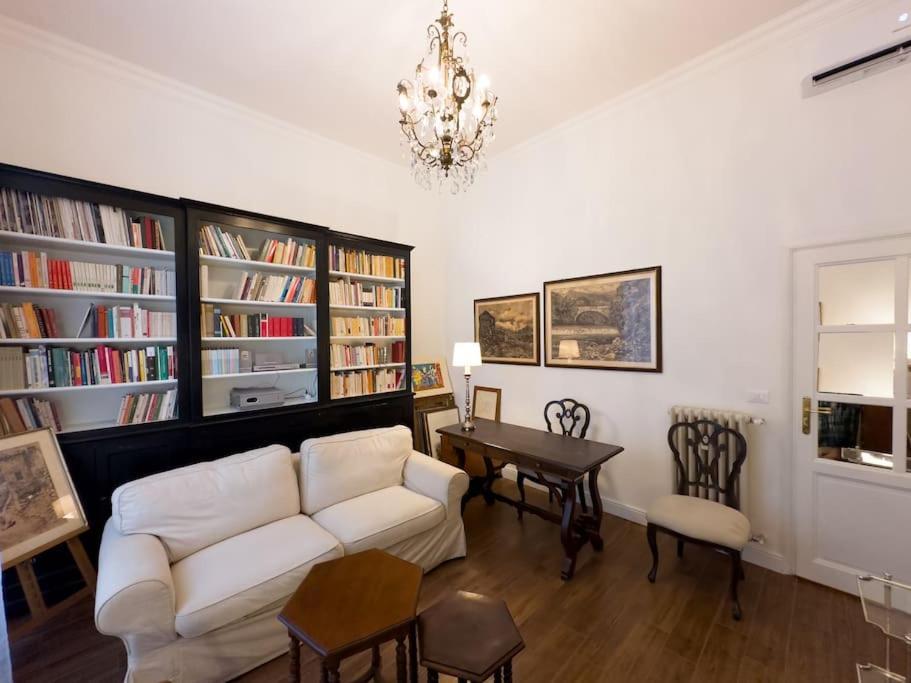 Santa Caterina Palace In Florence-3 Bedroom *
