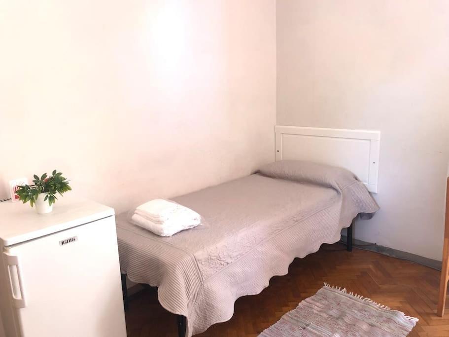 Sansovino Bed And Car *