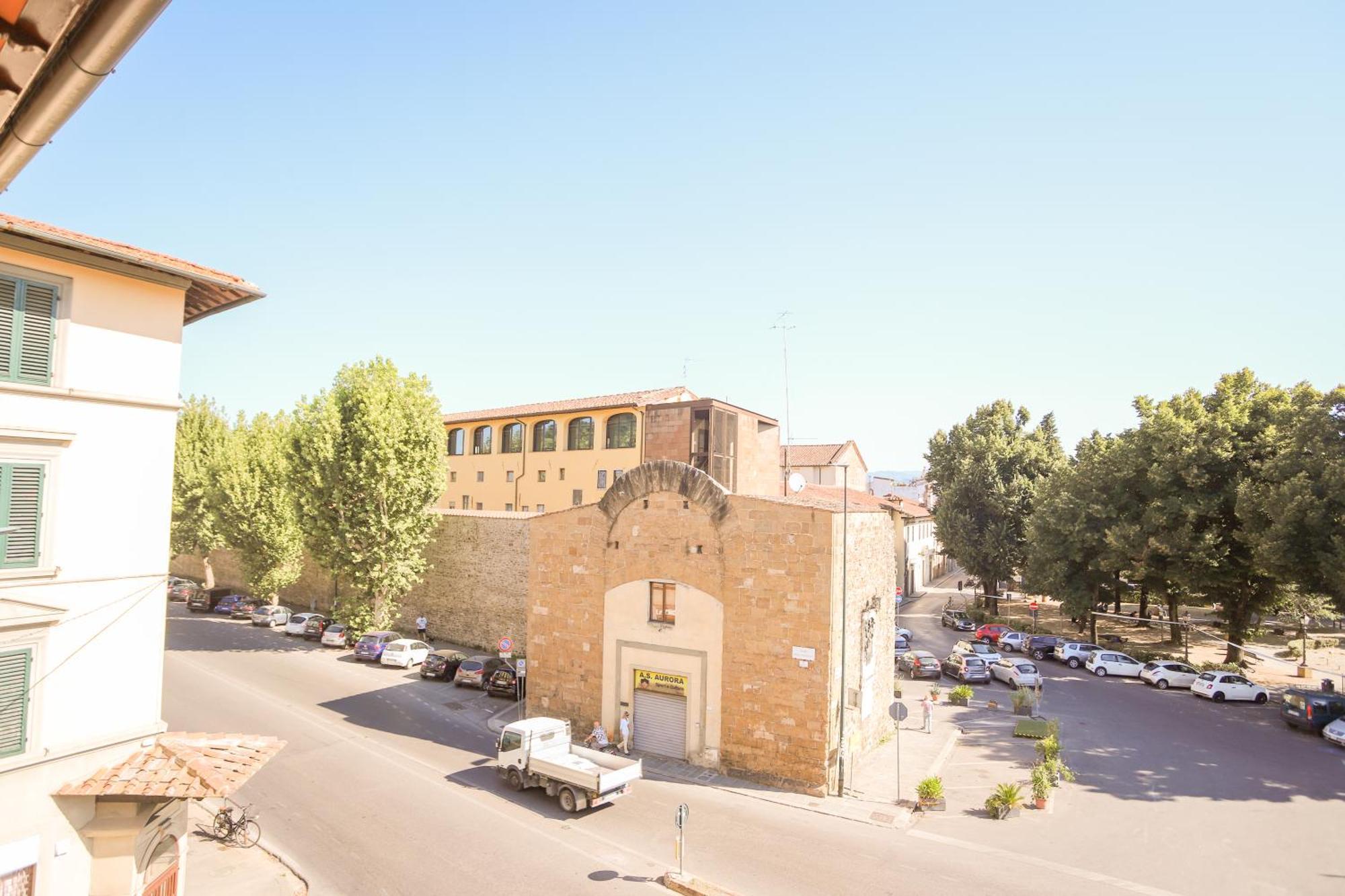 Apartment Oltrarno Tasso In *