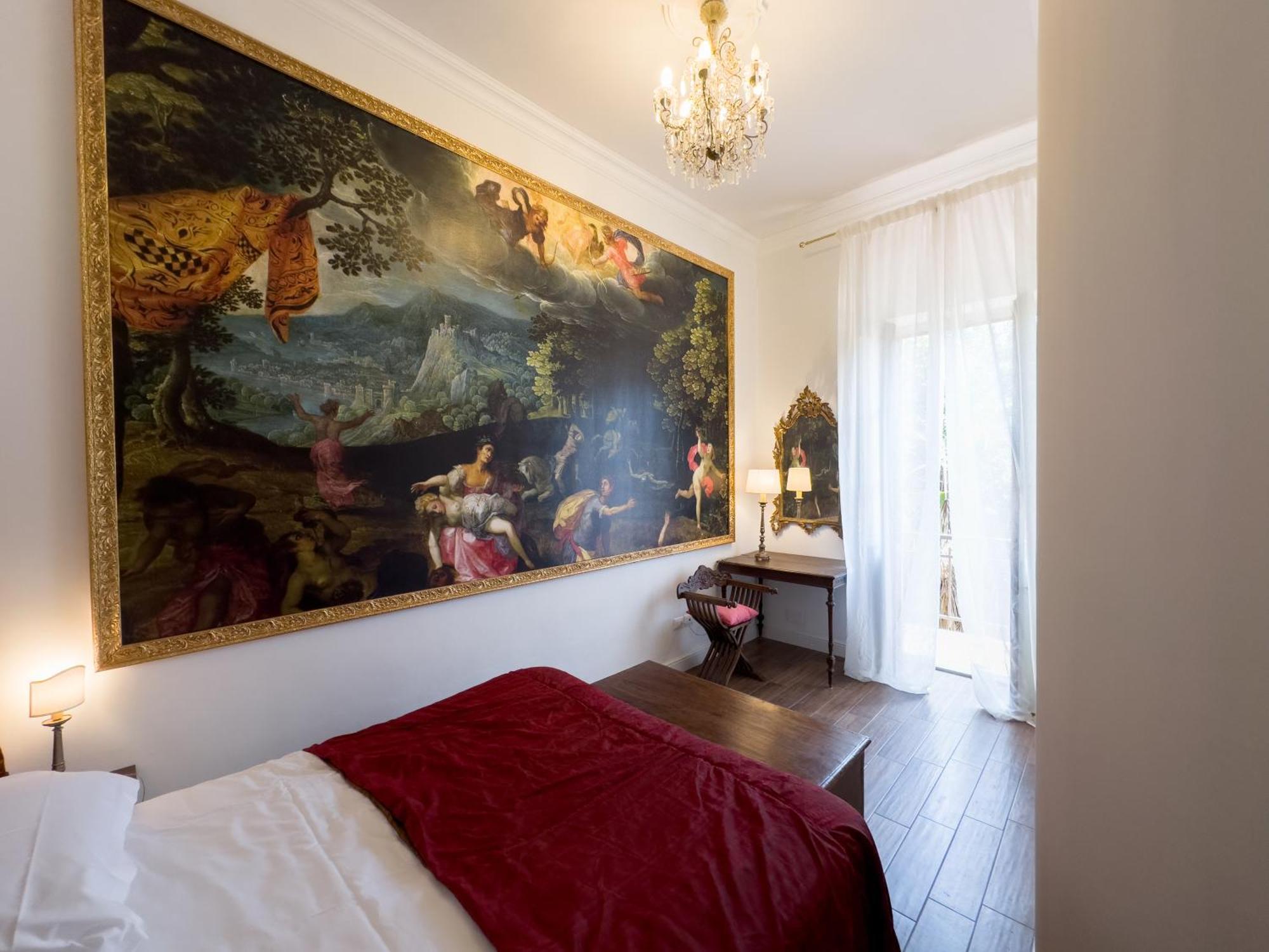 Santa Caterina Palace In Florence-3 Bedroom Appartement