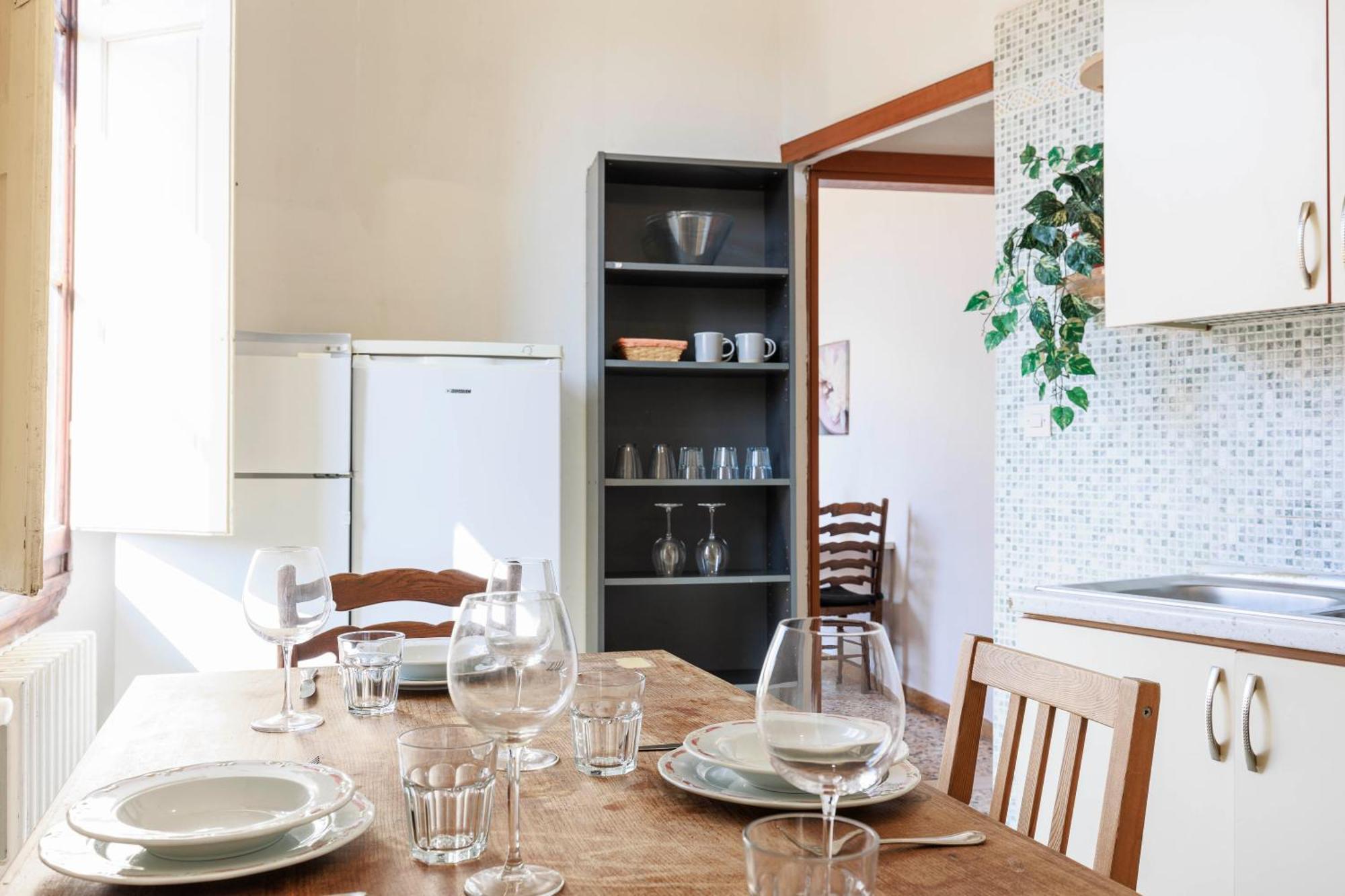 Apartment Faenza Huge