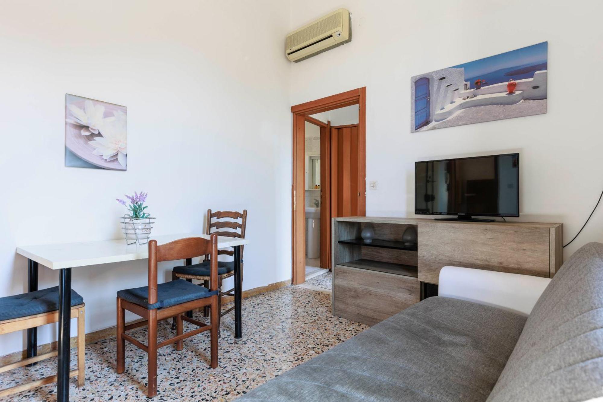 Faenza Huge Apartment Florence