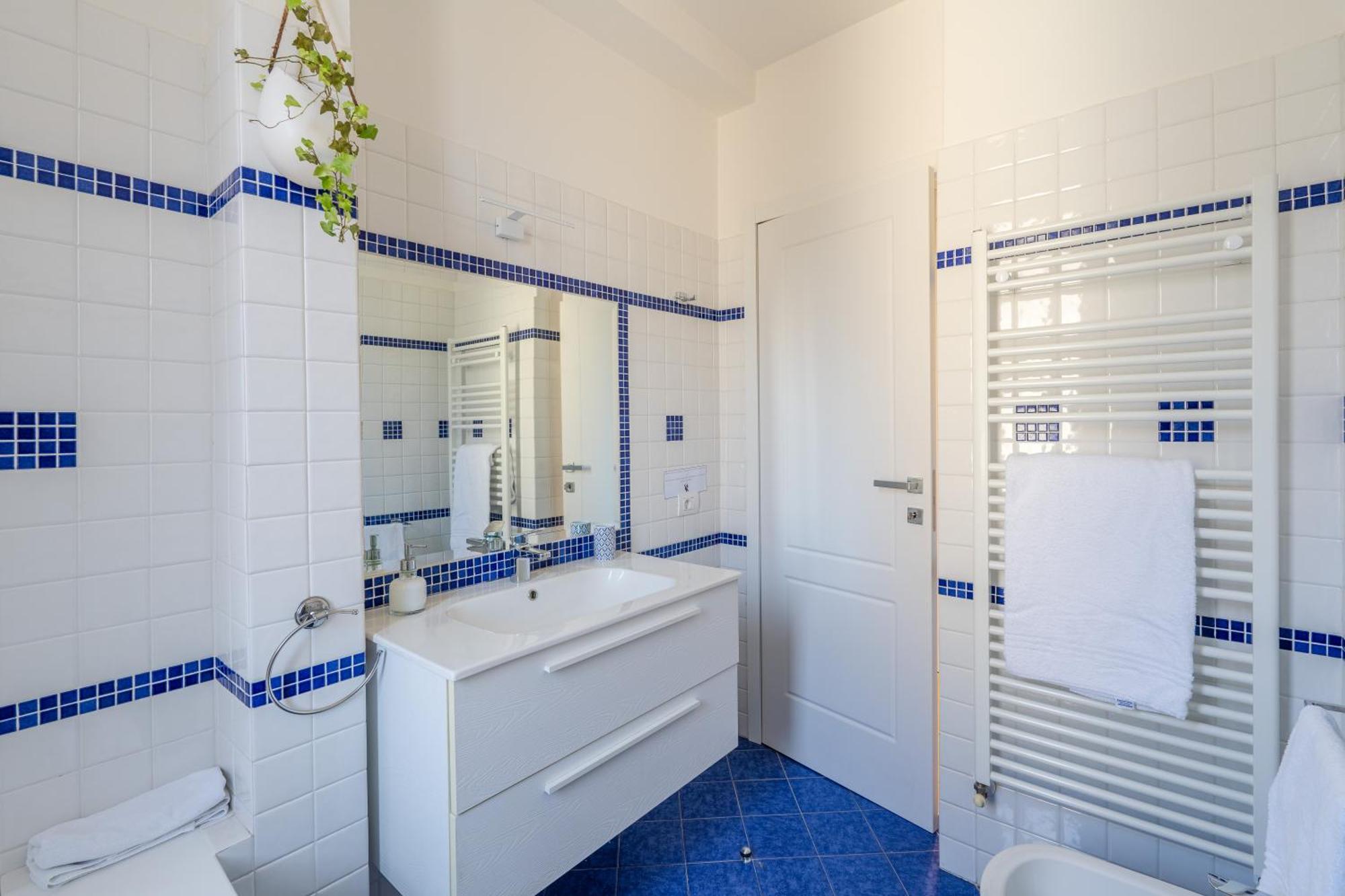 Moderno Quadrilocale, Ultimo Piano Apartment