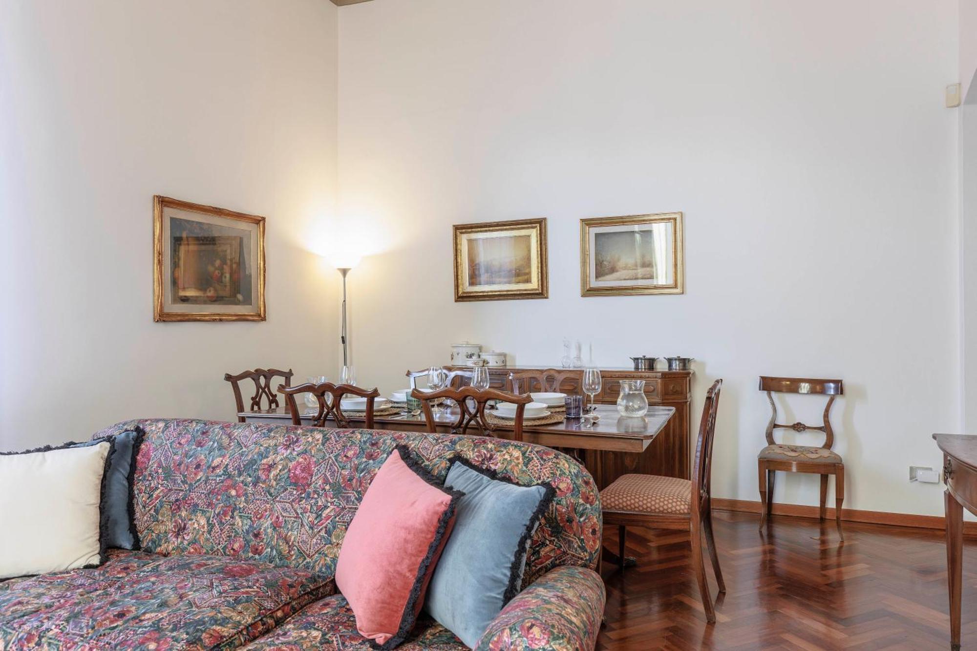 Spartaco Prestigious Apartment