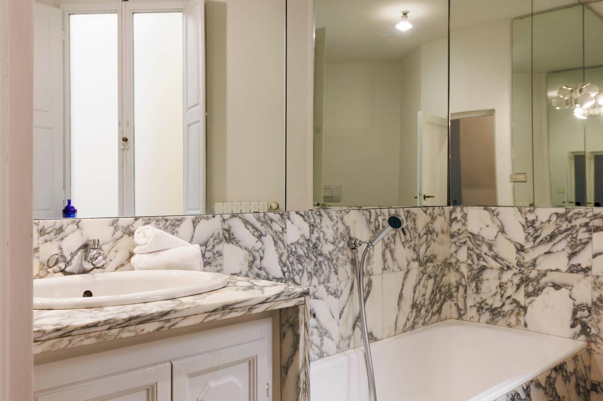 Spartaco Prestigious Apartment