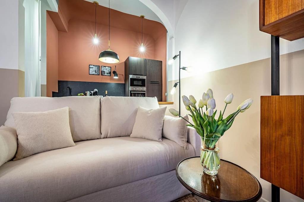 Appartement Chic Oriuolo At The Duomo Florence