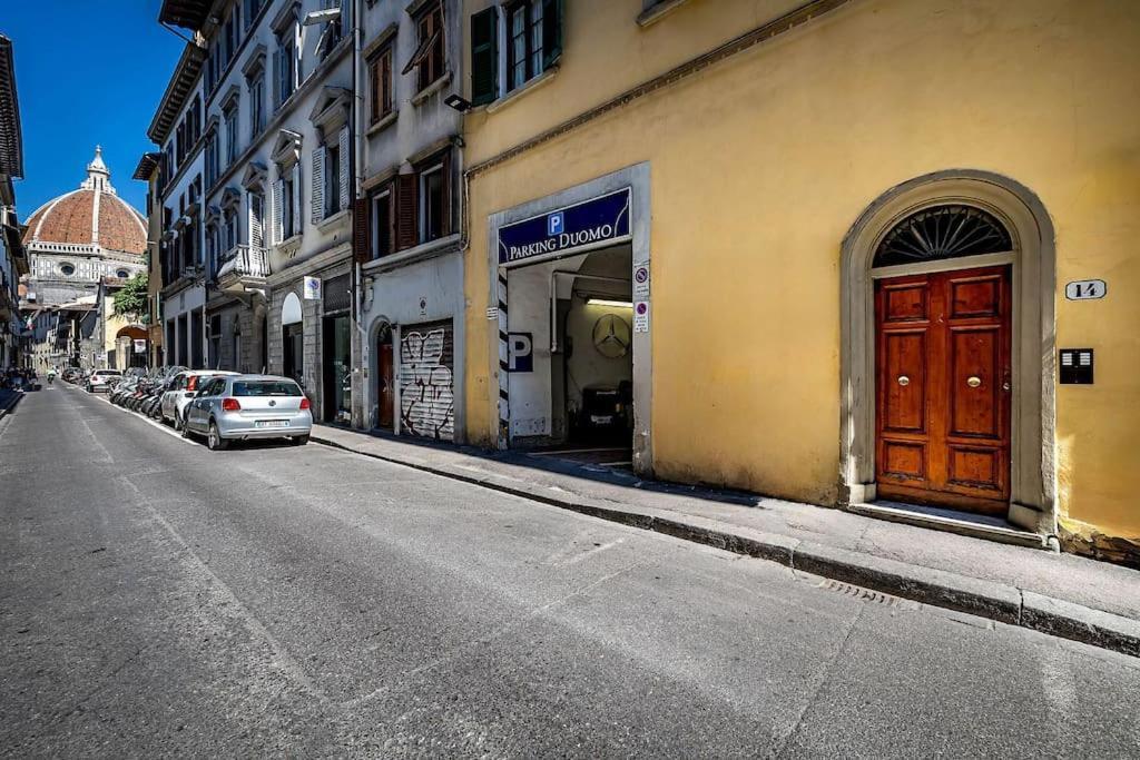 Appartement Chic Oriuolo At The Duomo Florence