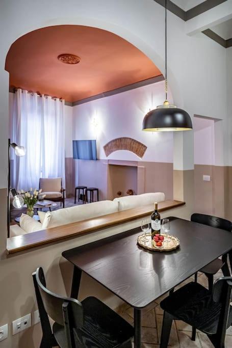 Appartement Chic Oriuolo At The Duomo Florence
