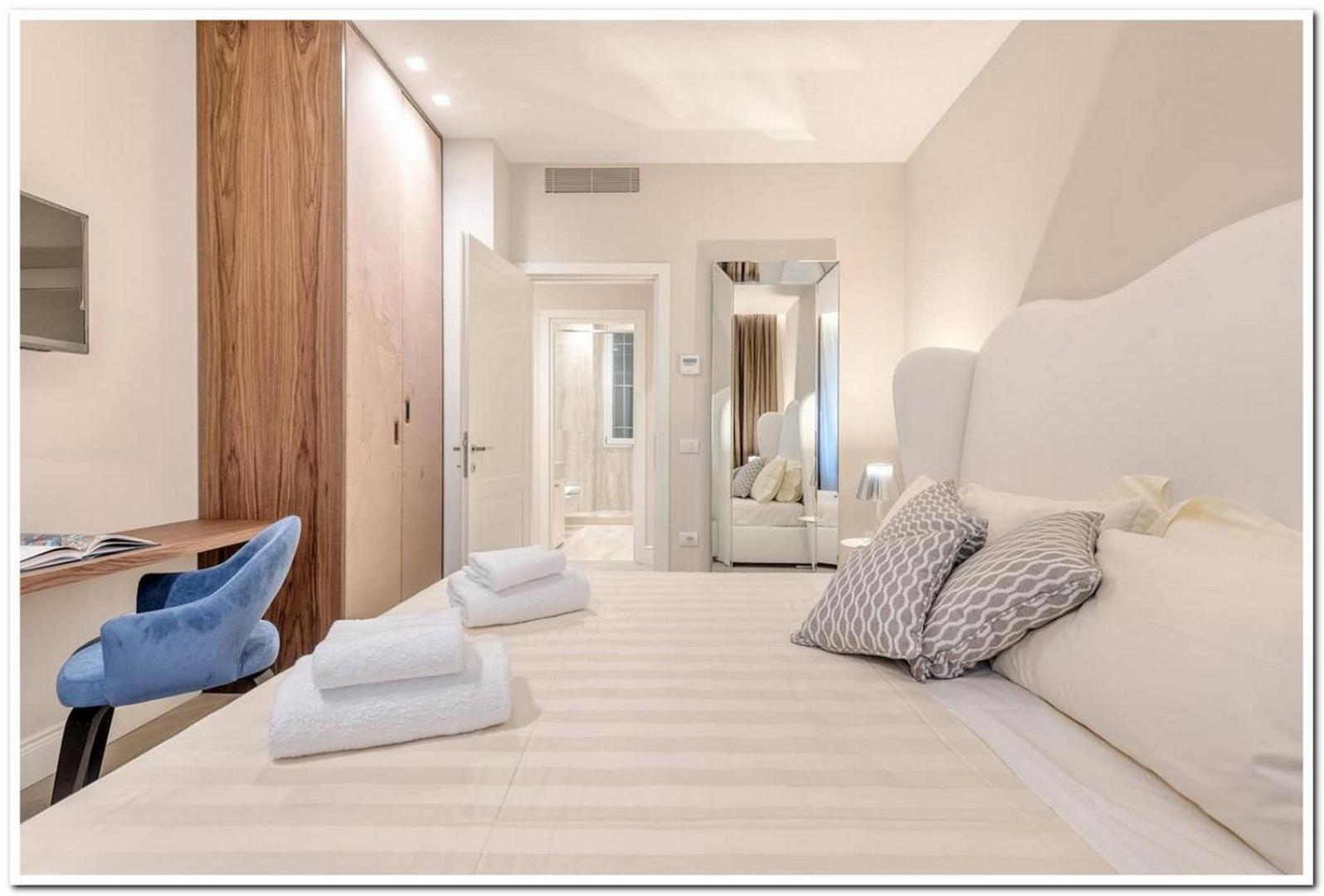 Appartement 3br Awesome In - What'app - 0039-3512-039-610 - For Reservations! Florence