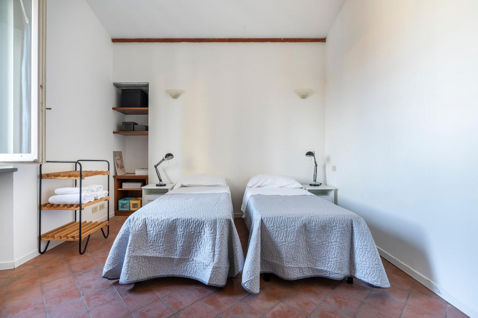 Porta Rossa Apartment Florence