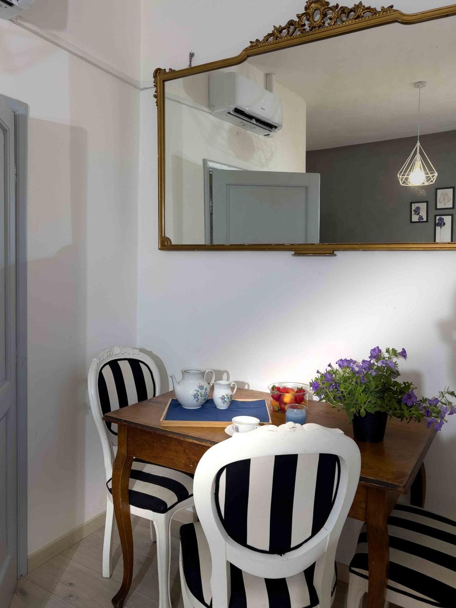 Lezioso, In Apartment *