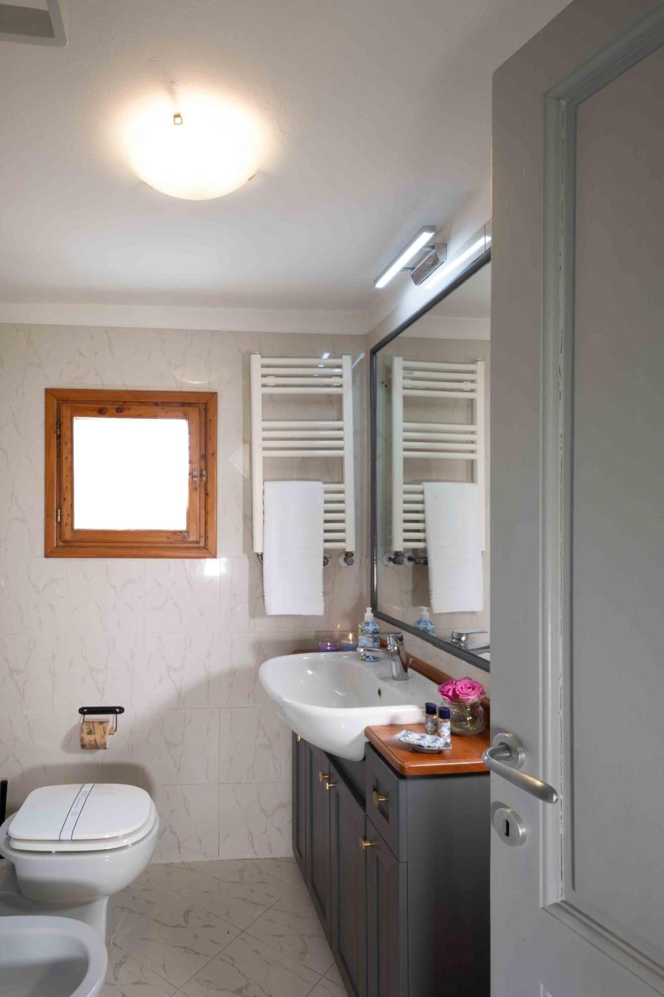 Lezioso, In Apartment