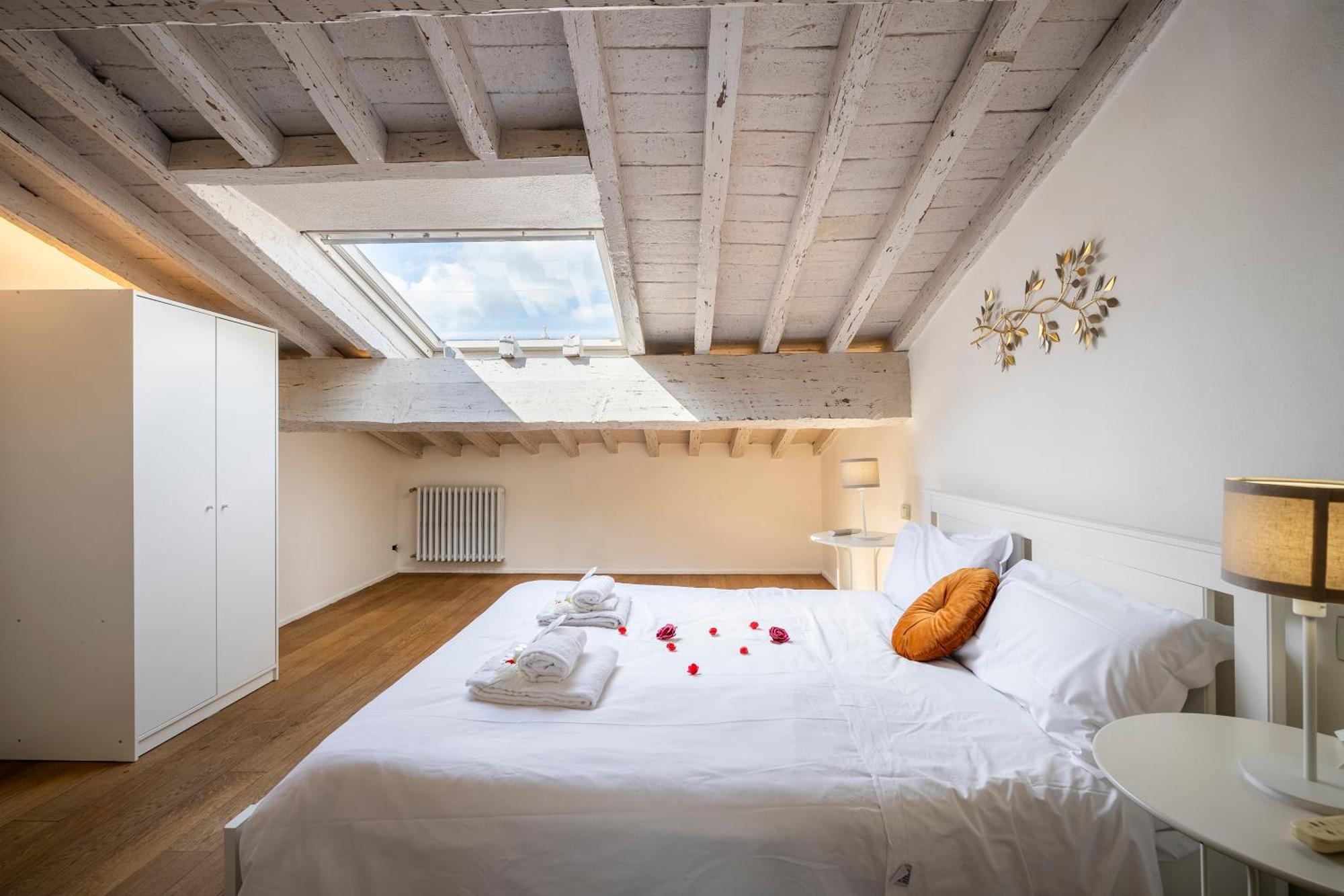 Duomo View And Hammam Apartment Florenz