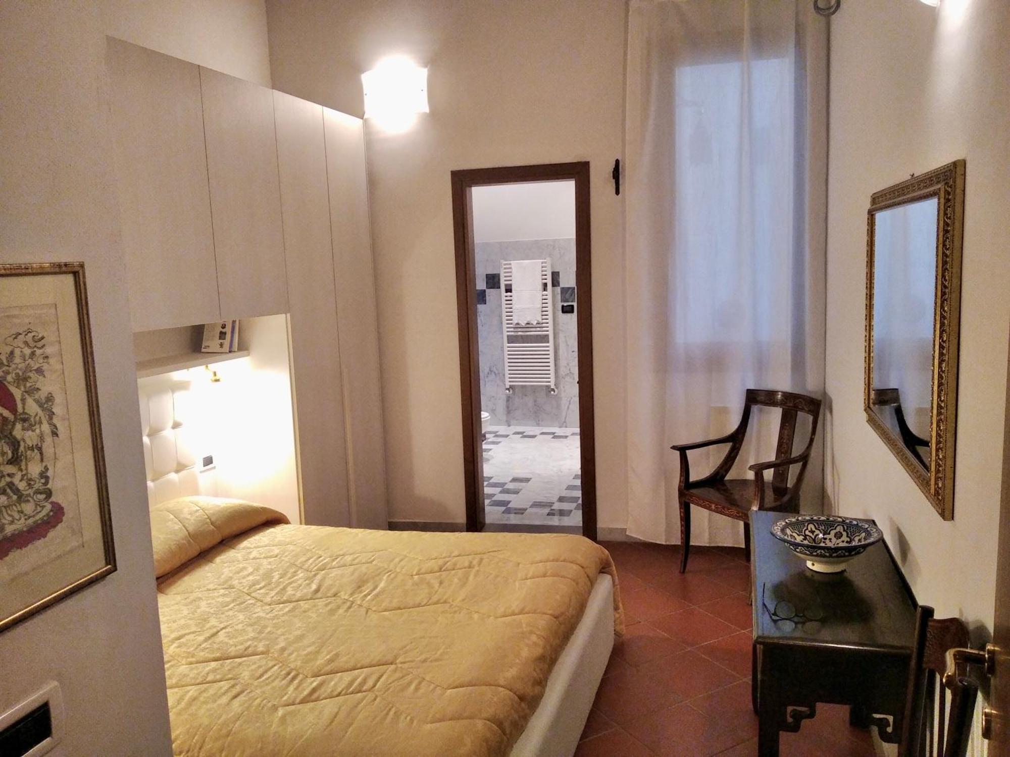 Apartment Pinti 12 *