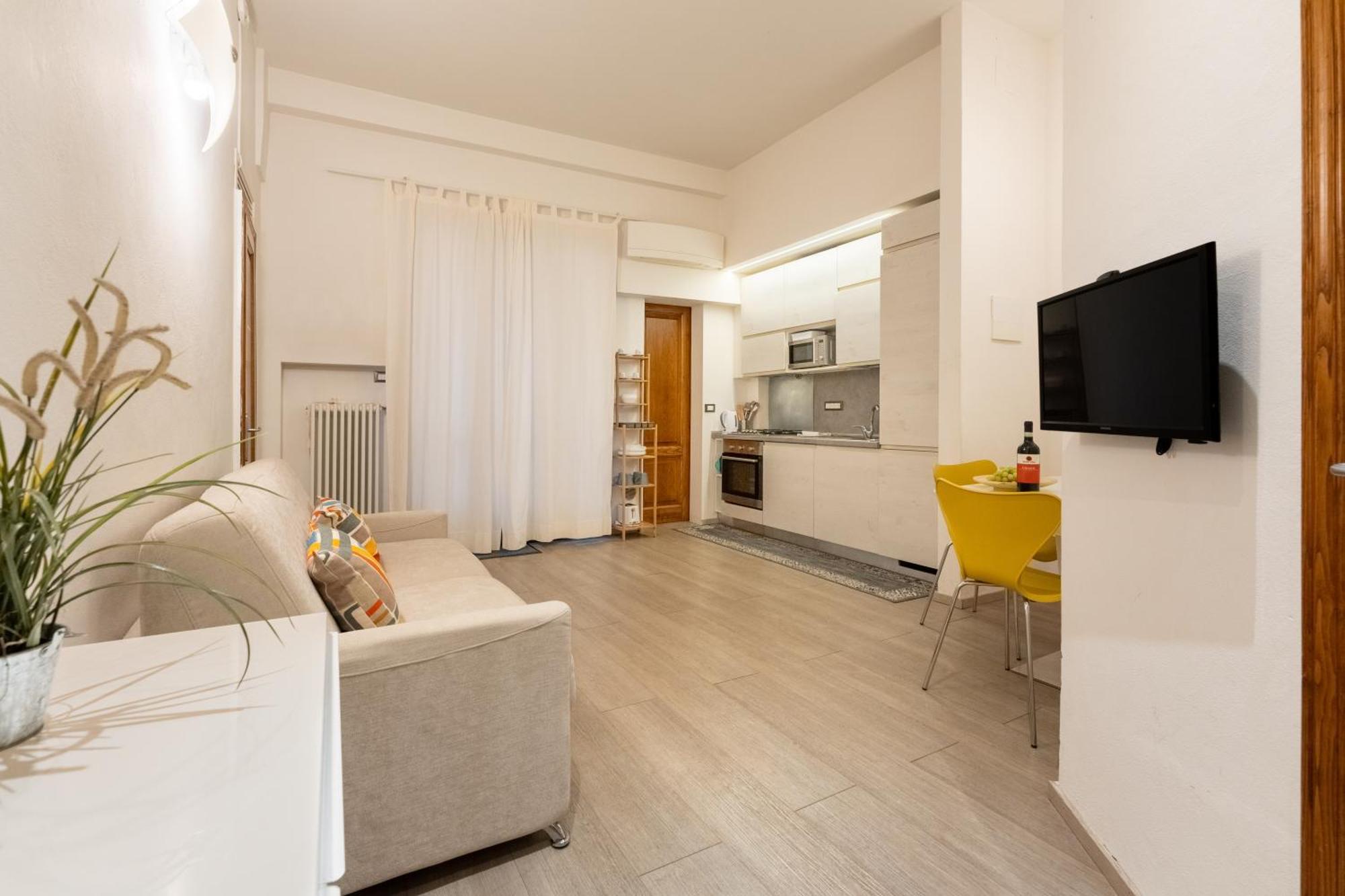 Pergola - 1 Bdr Flat With Inner Courtyard * Florenz