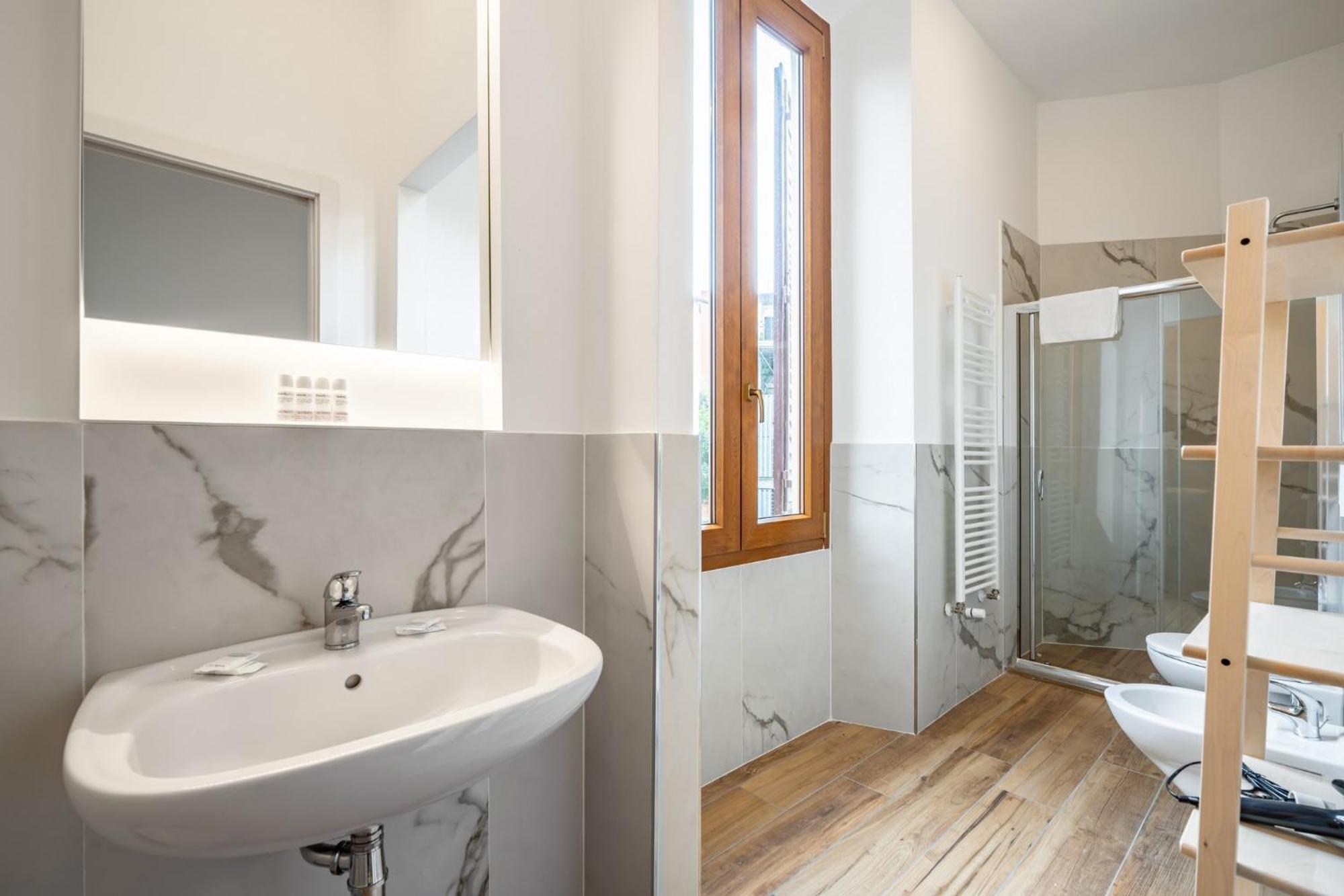 Casa Di Ebe - Campo Di Marte Flat With Balcony * Florence
