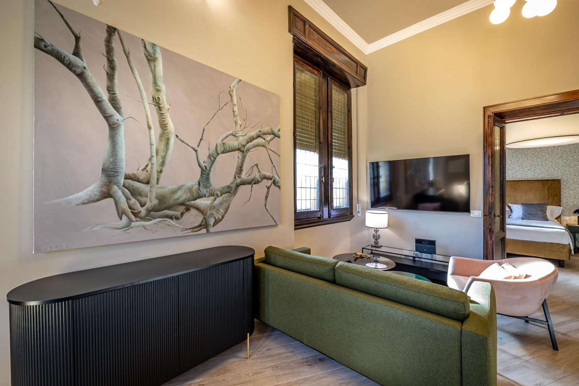 Yd Bright And Luxury Art Apartment