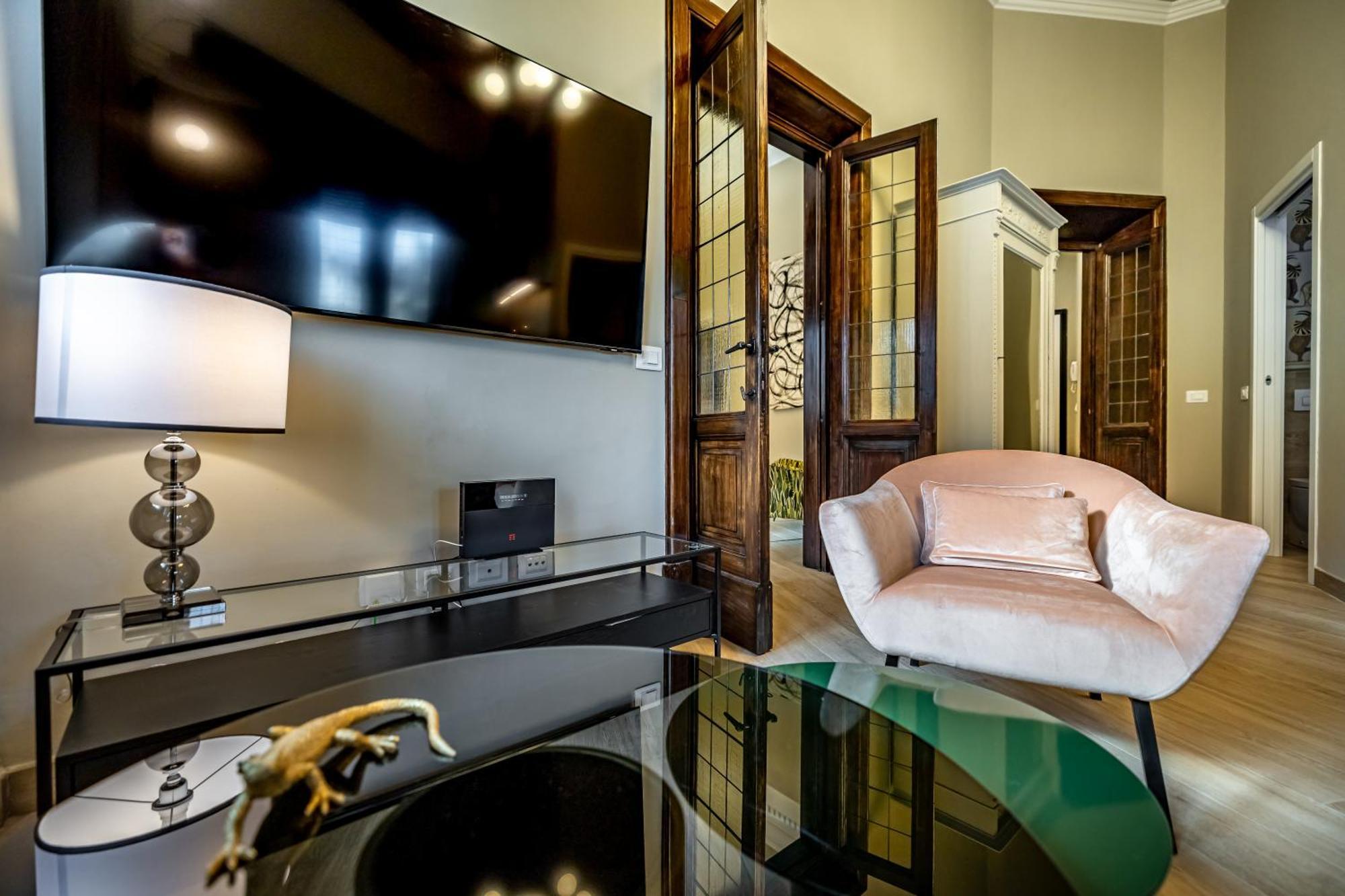 Apartment Yd Bright And Luxury Art Florence
