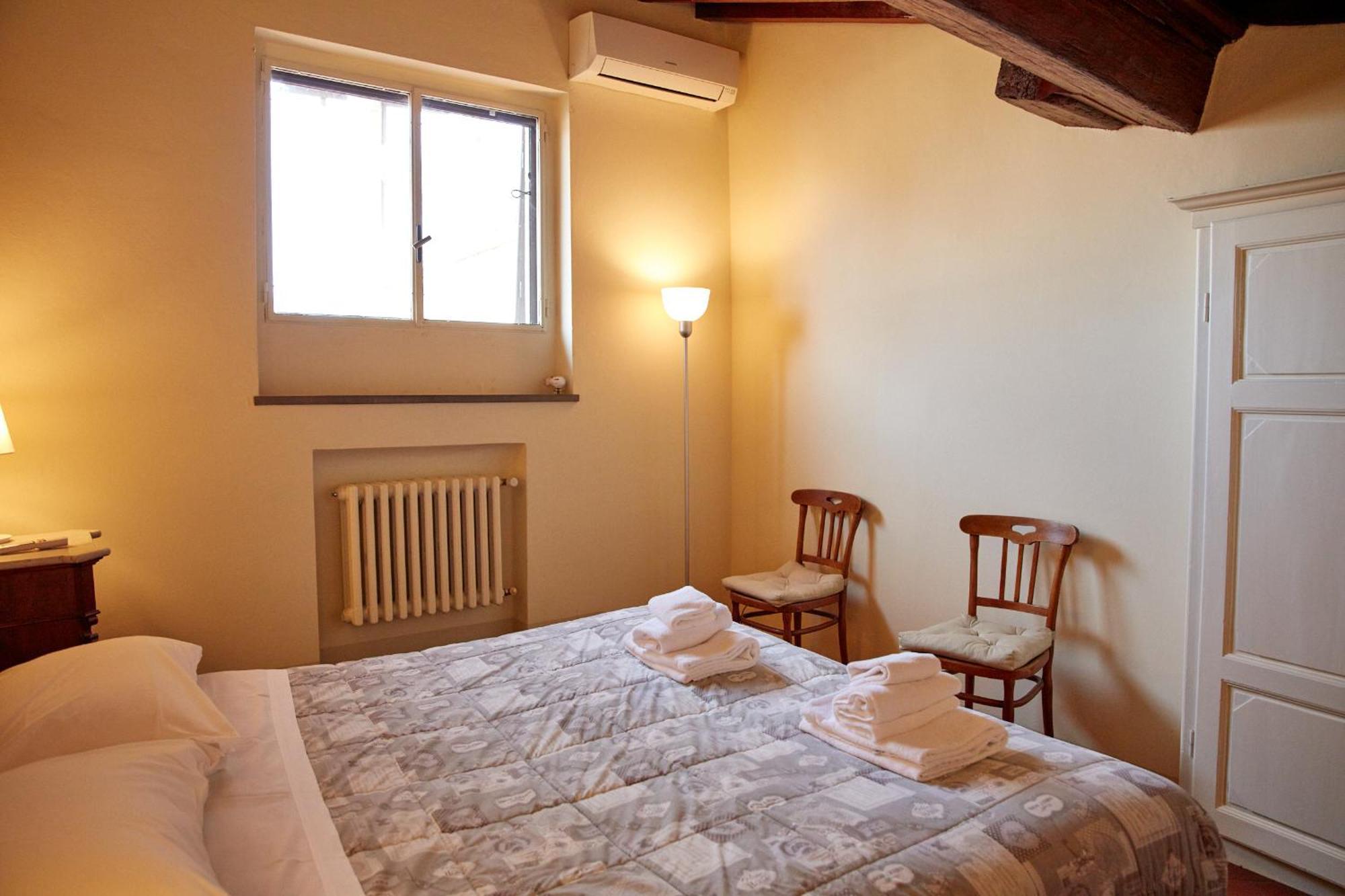 Appartement In Via Ginori In A Historical Palazzo With Elevator