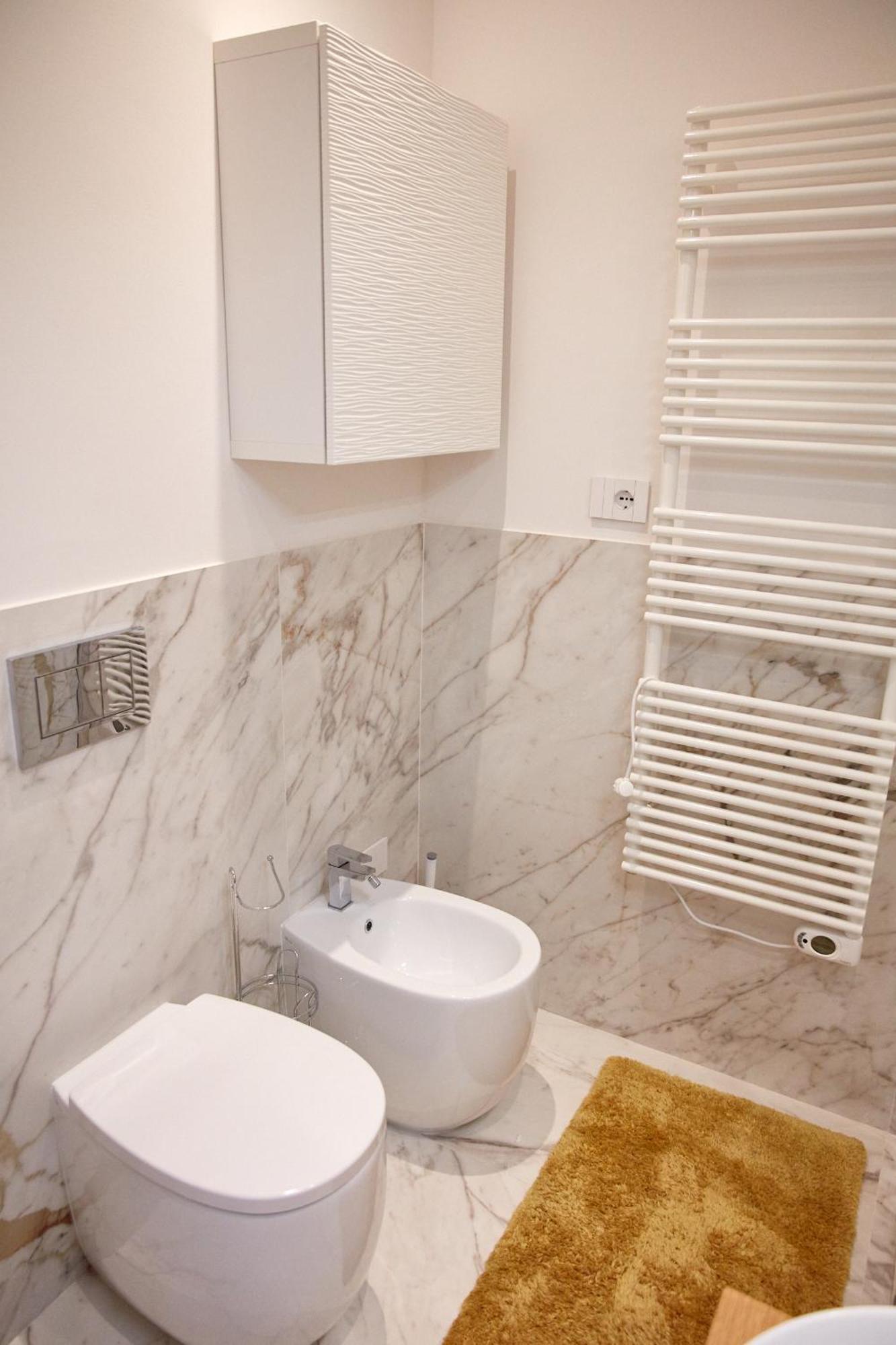 Servi Elegant With Terrace Apartment
