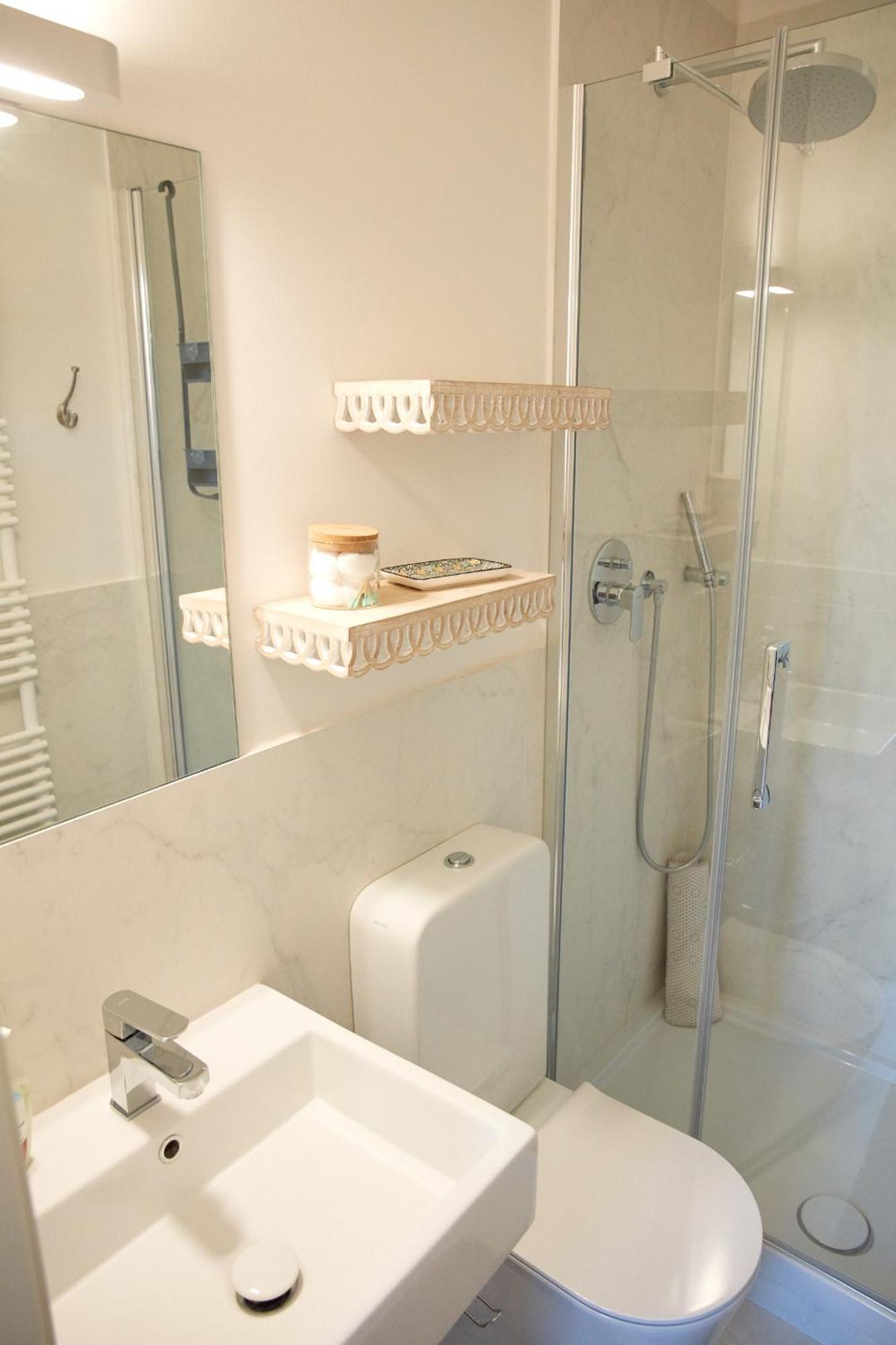 Apartment Servi Elegant With Terrace Florenz