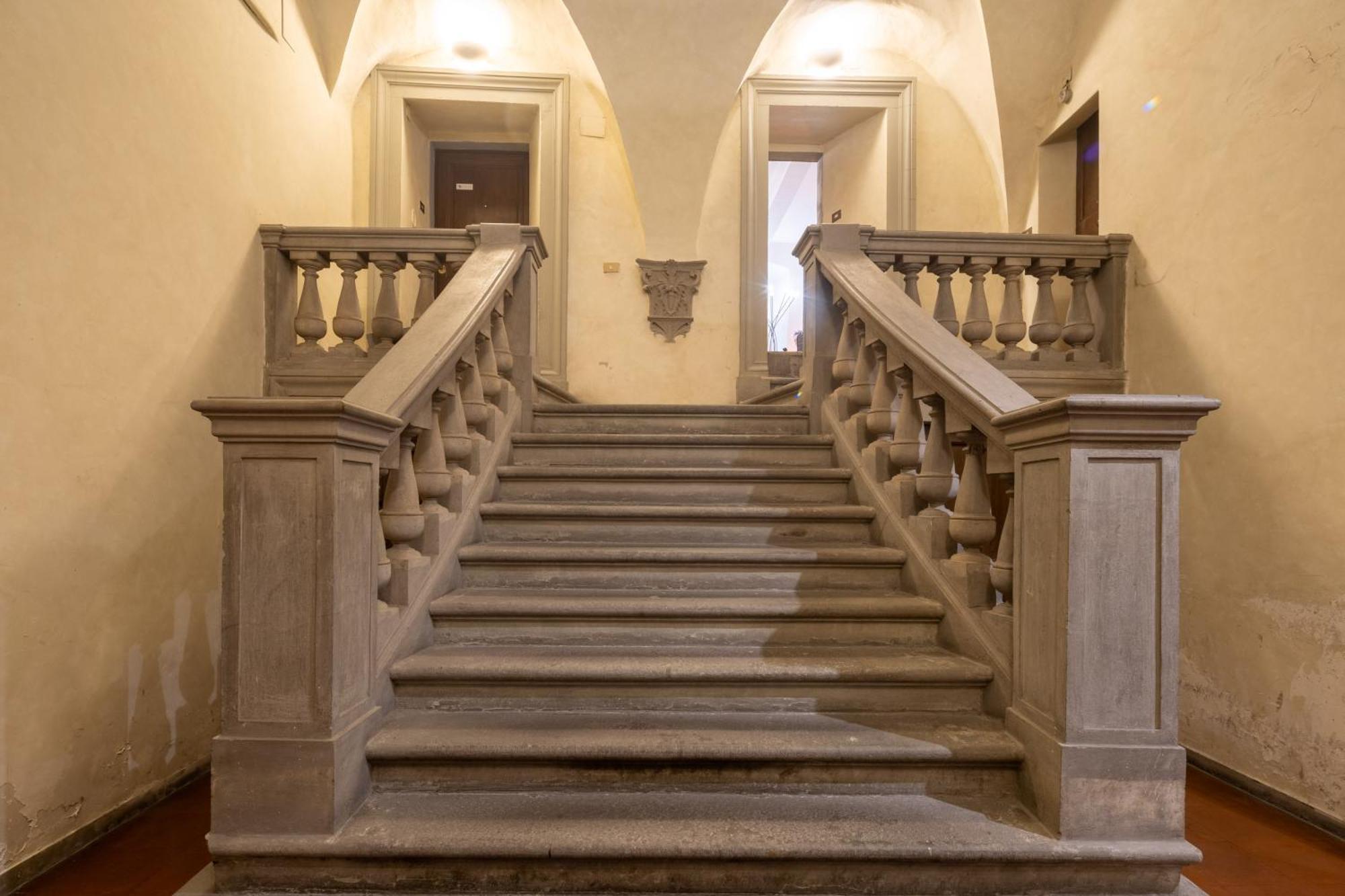 Appartamento Santo Spirito Dimora Storica - 5 Minuti Ponte Vecchio - Centro