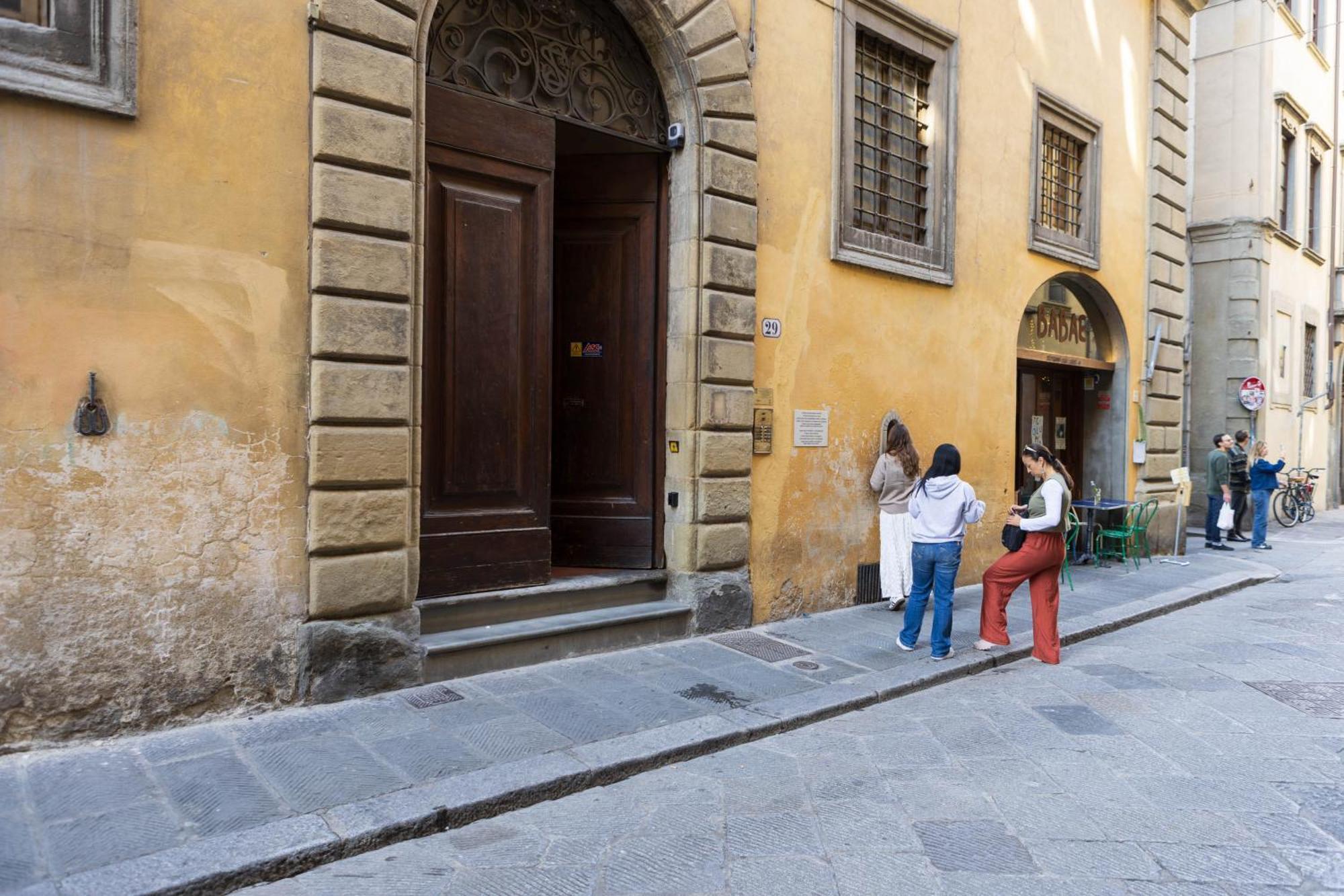 Santo Spirito Dimora Storica - 5 Minuti Ponte Vecchio - Centro Appartamento *