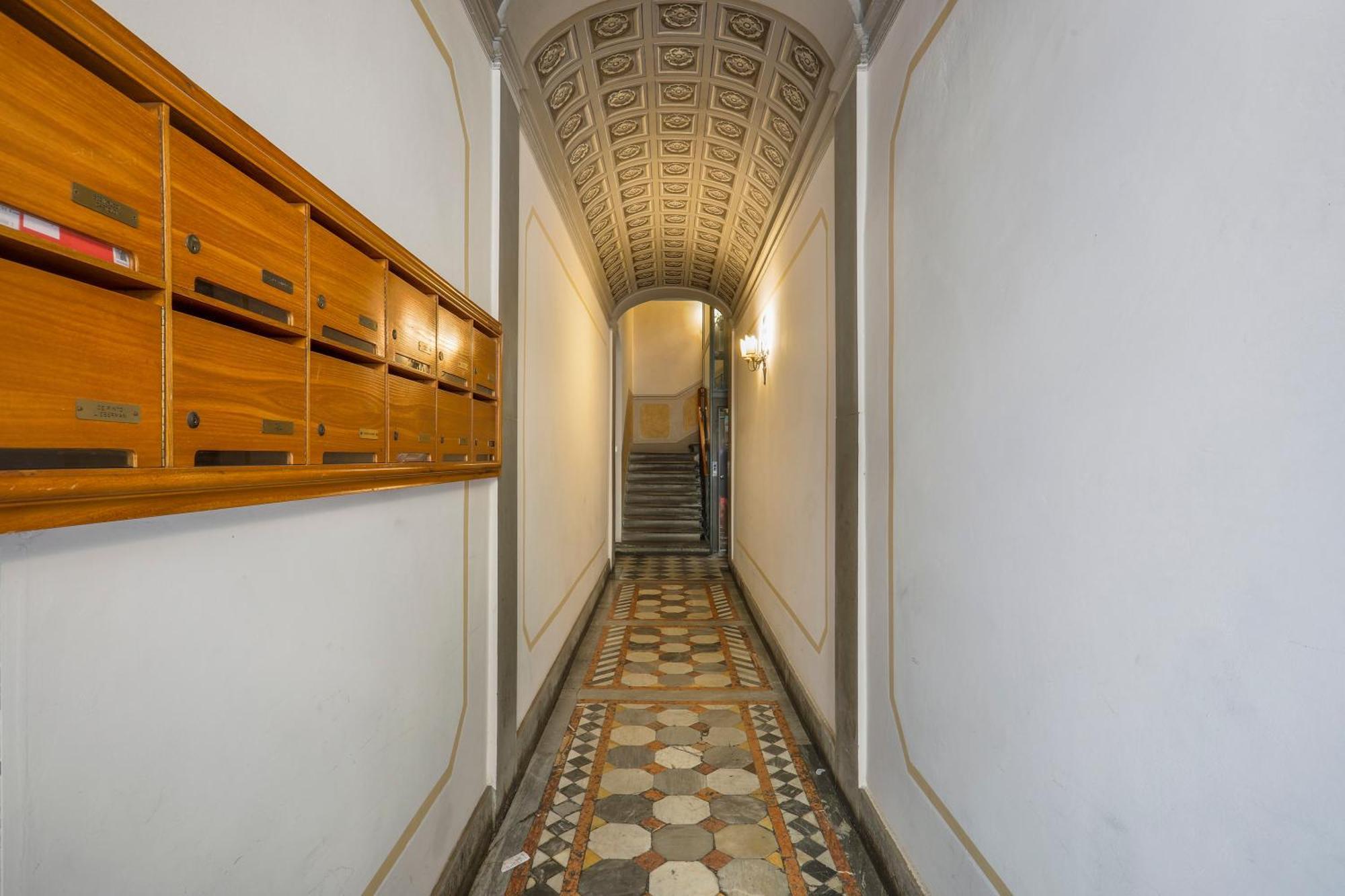 Bright Last-floor With Terrace Appartement Florence