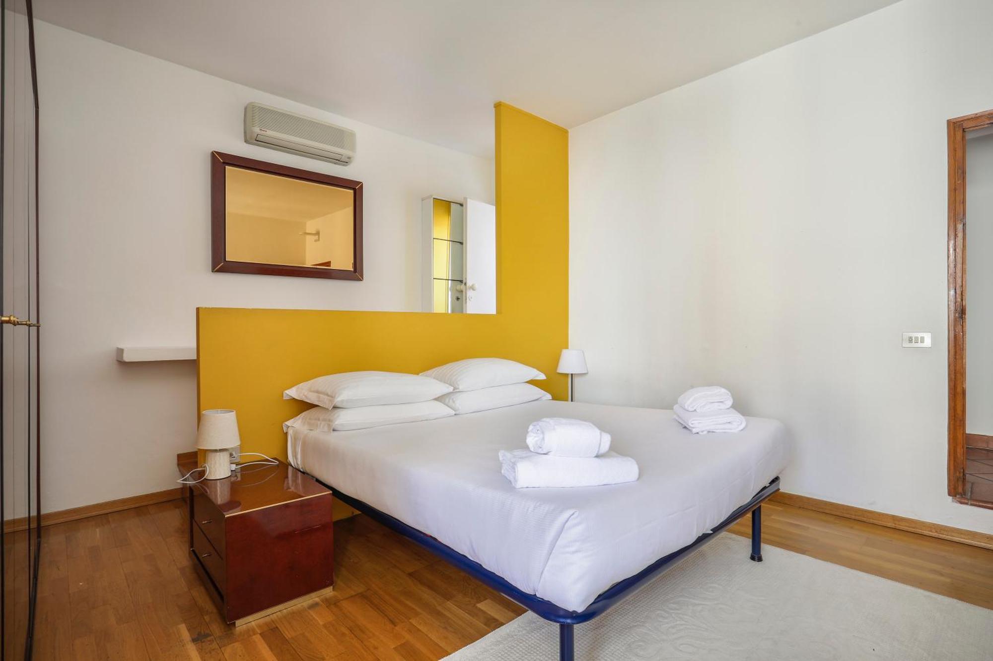 Bright Last-floor With Terrace Appartement