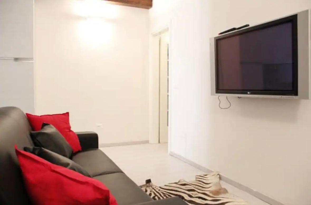 Esclusivo A Due Passi Dal Centro Con Wifi E Ac