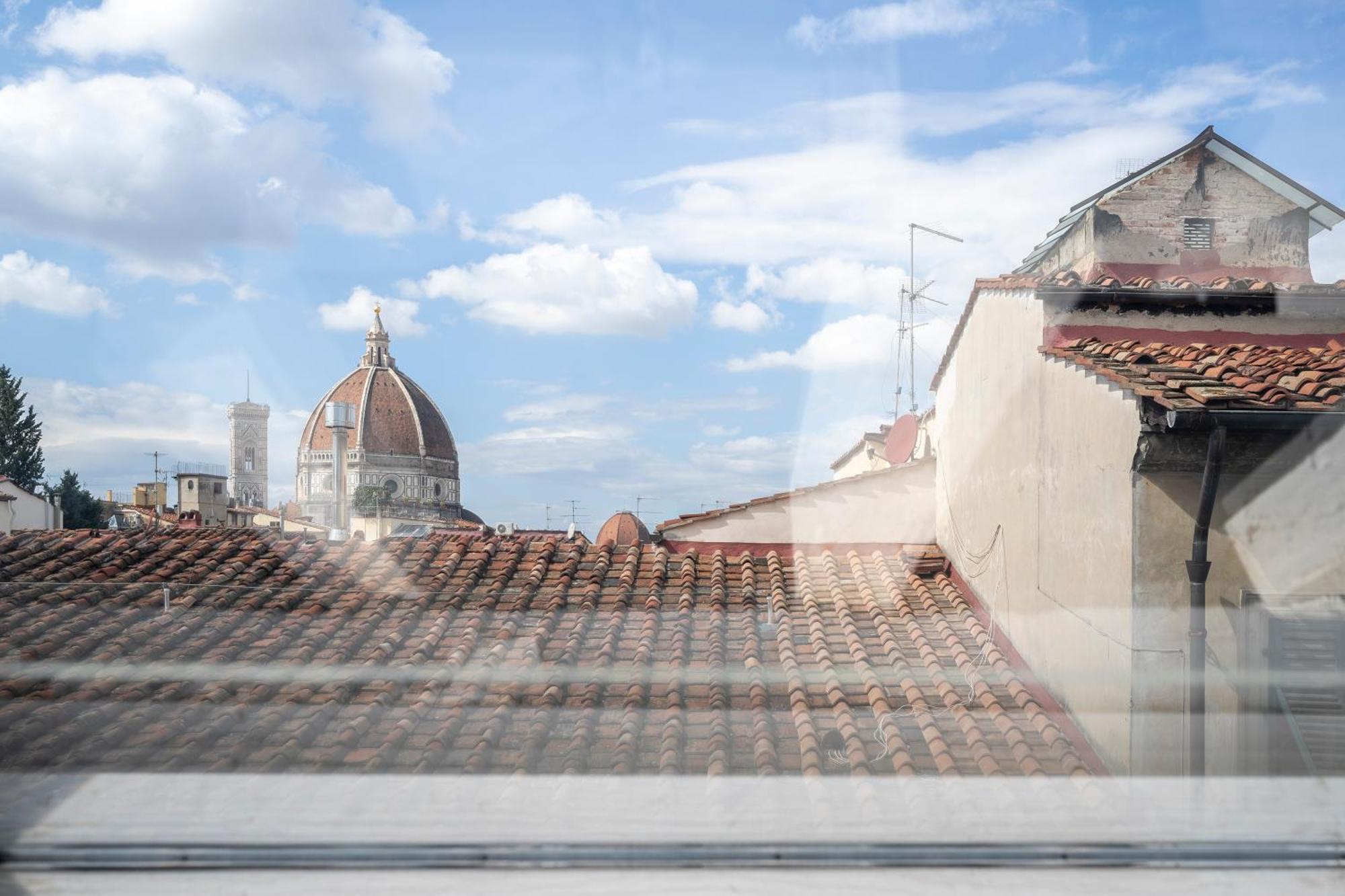 Duomo View And Hammam * Florence