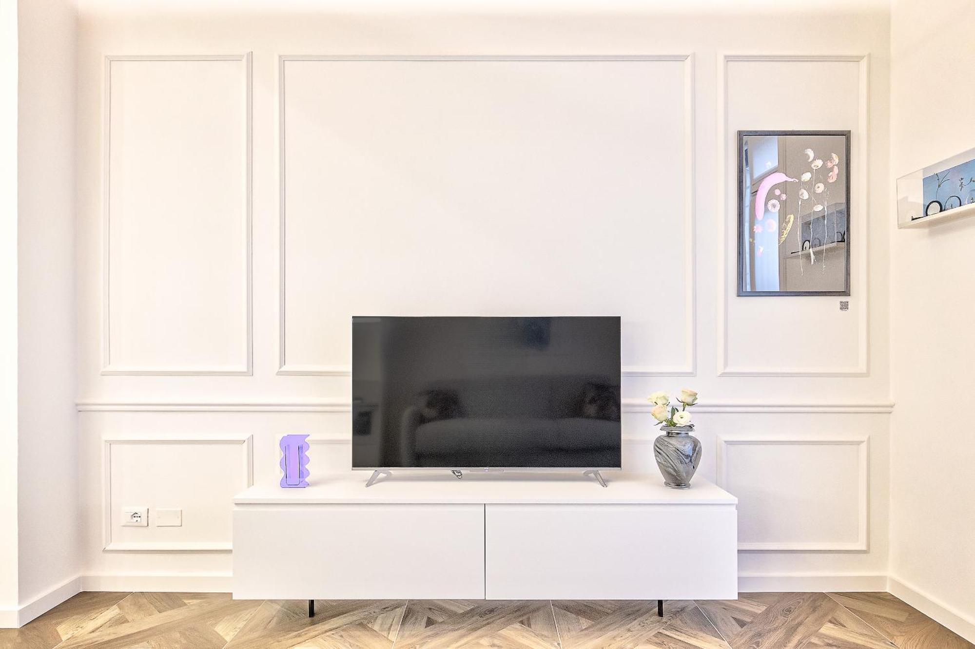 Modern Art In Apartamento *