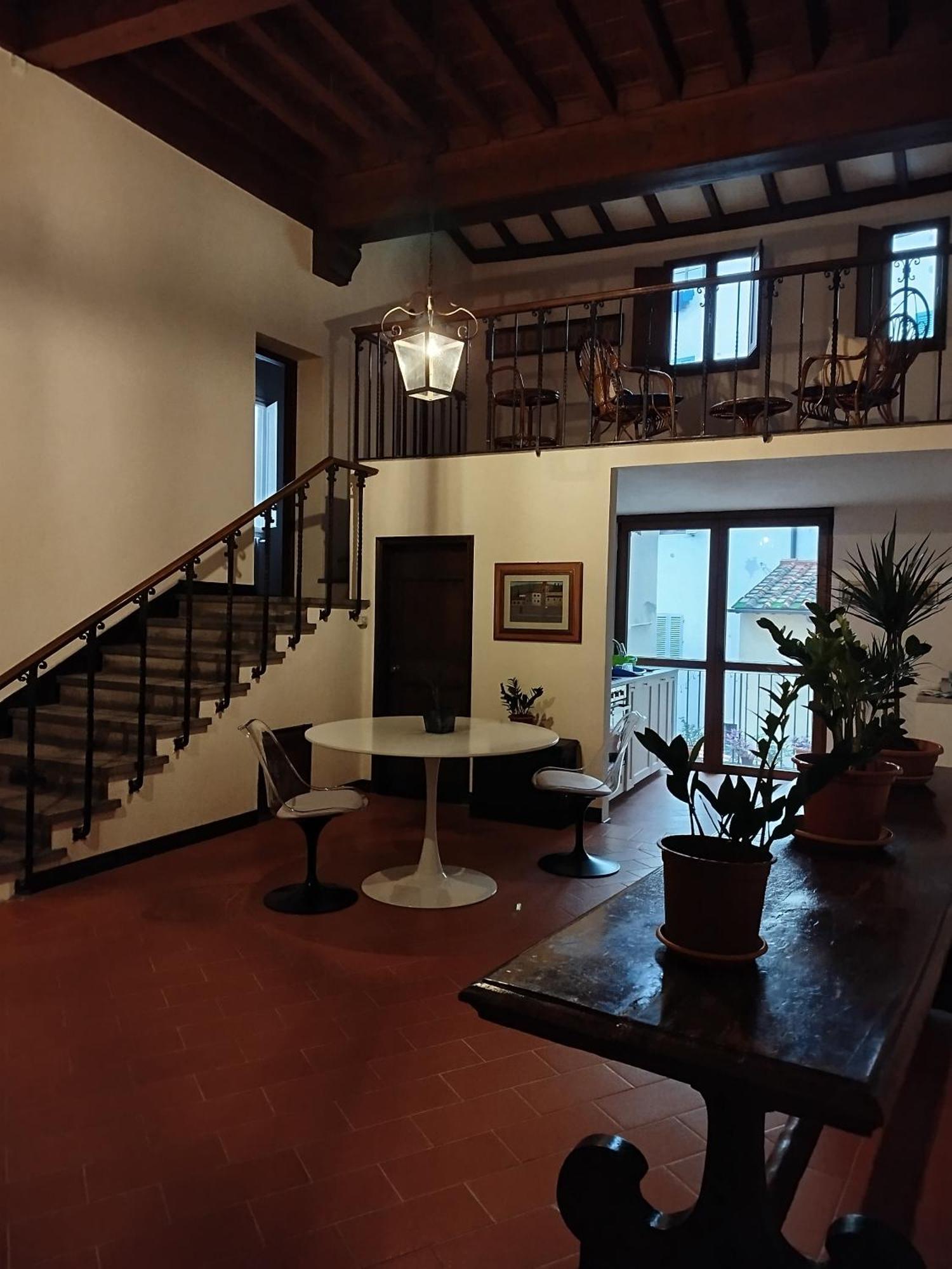 Lo Nel Borgo Florence